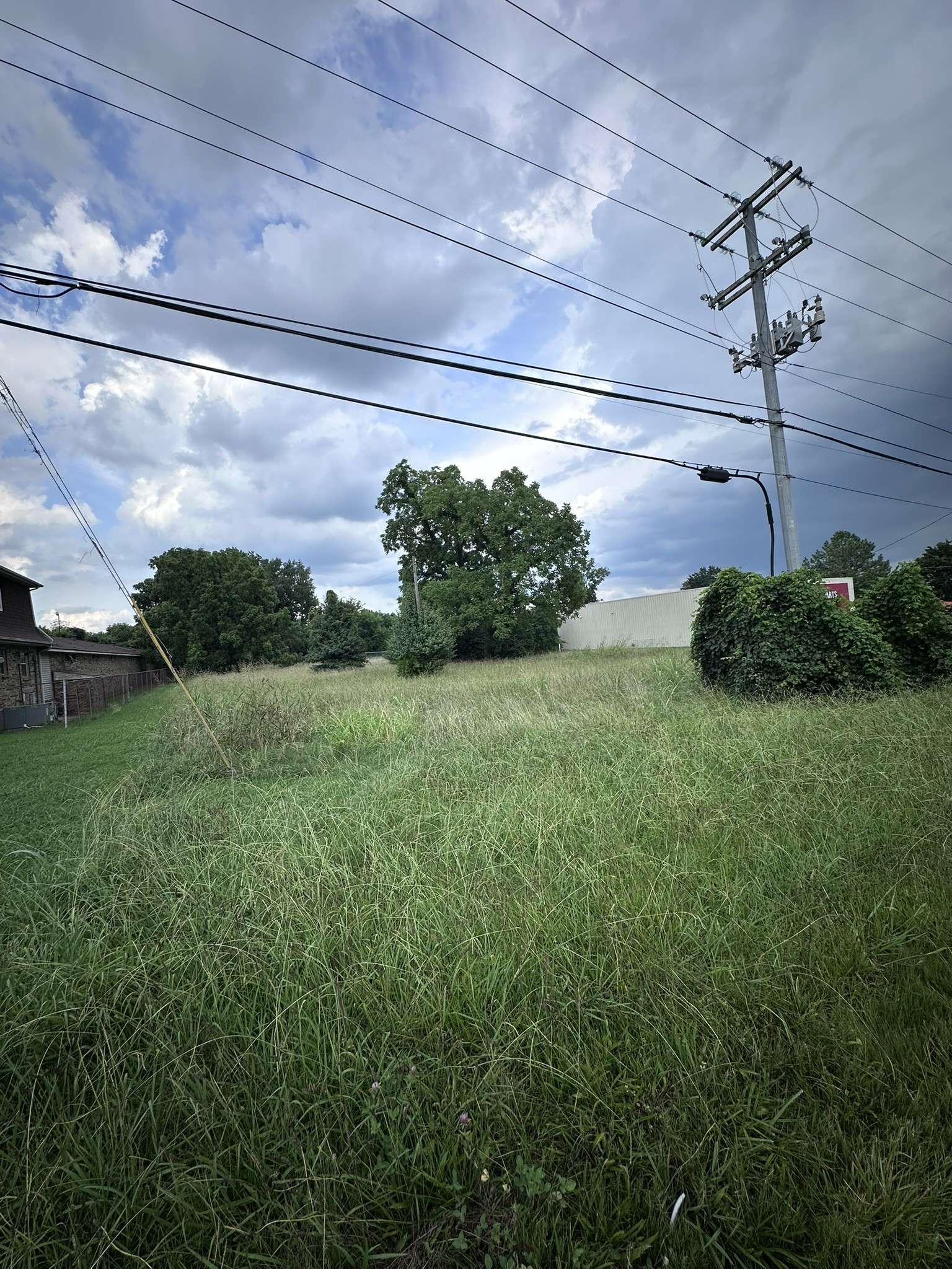 2255 Fort Campbell Blvd, Clarksville, TN 37042