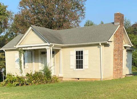 972 Fall River Rd, Goodspring, TN 38460