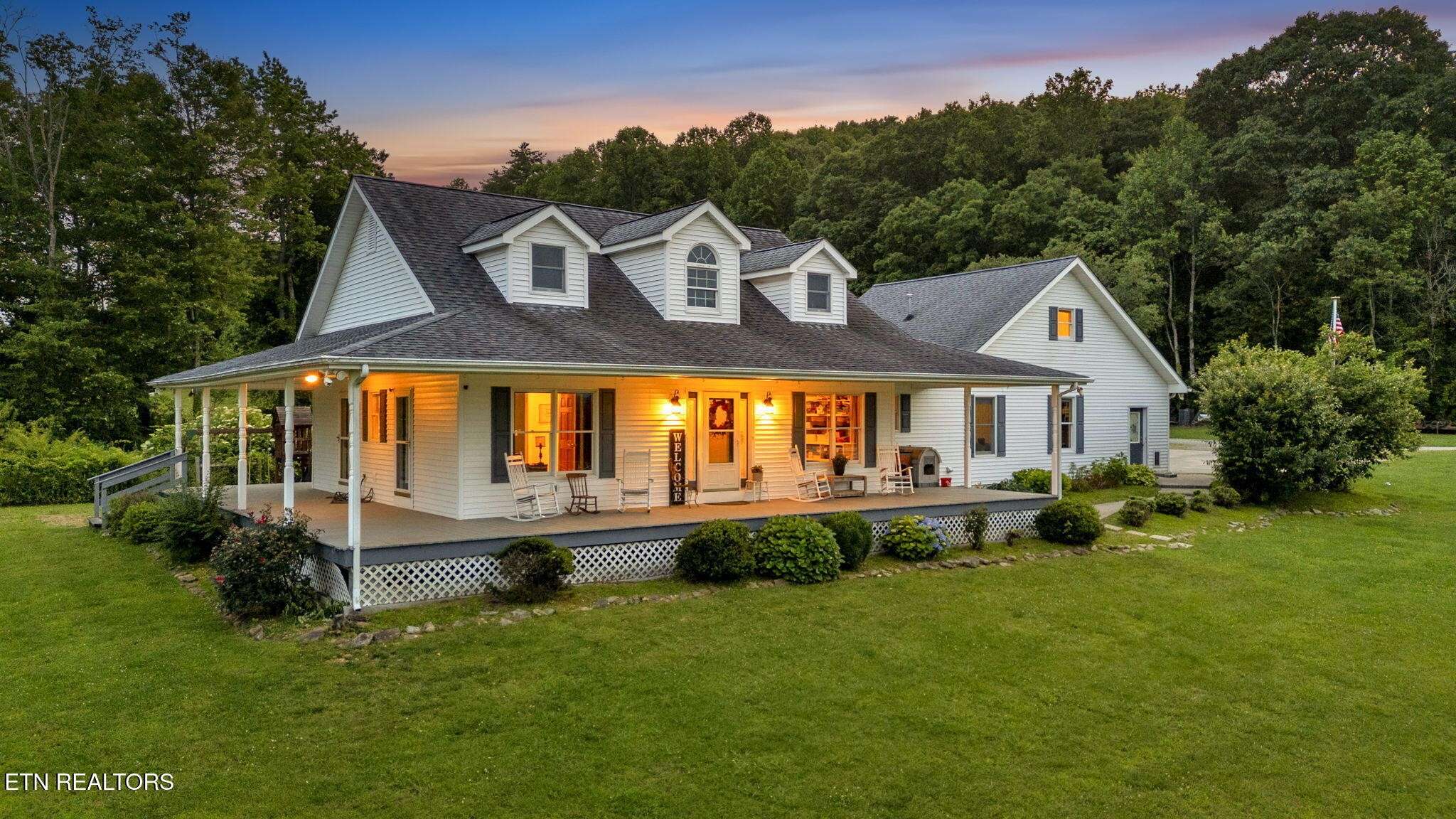 596 Clifty Creek Rd, Oakdale, TN 37829