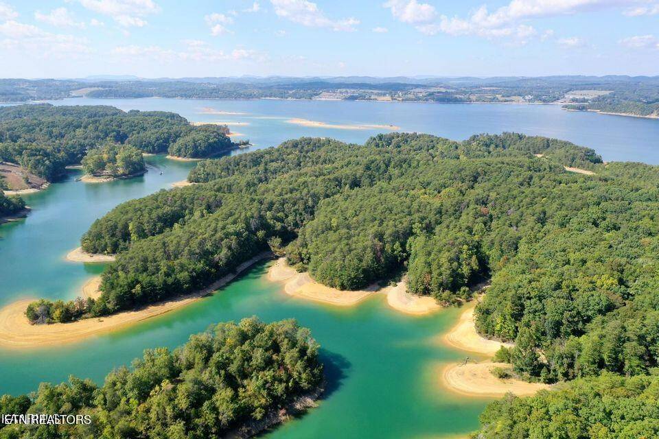 7 Pleasure Rd, Sevierville, TN 37876