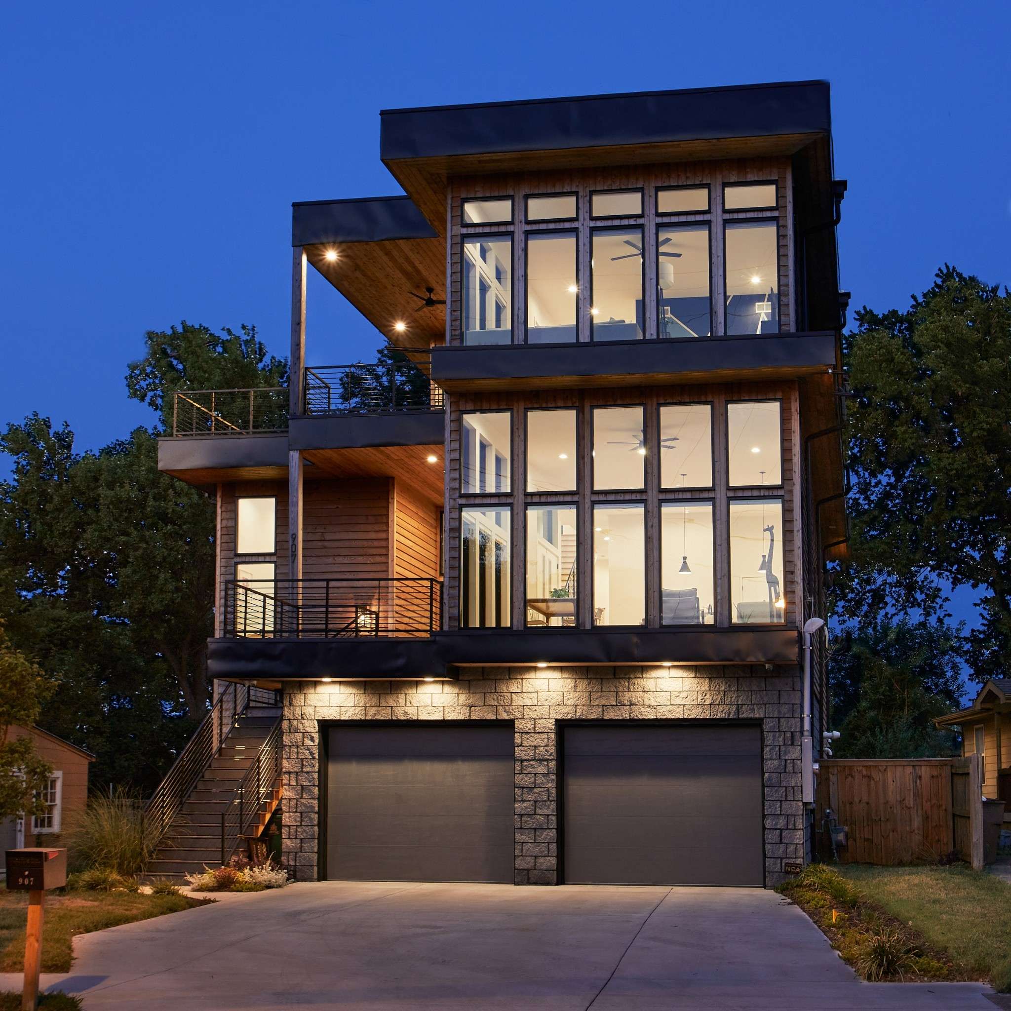 907 S 12th St, Nashville, TN 37206
