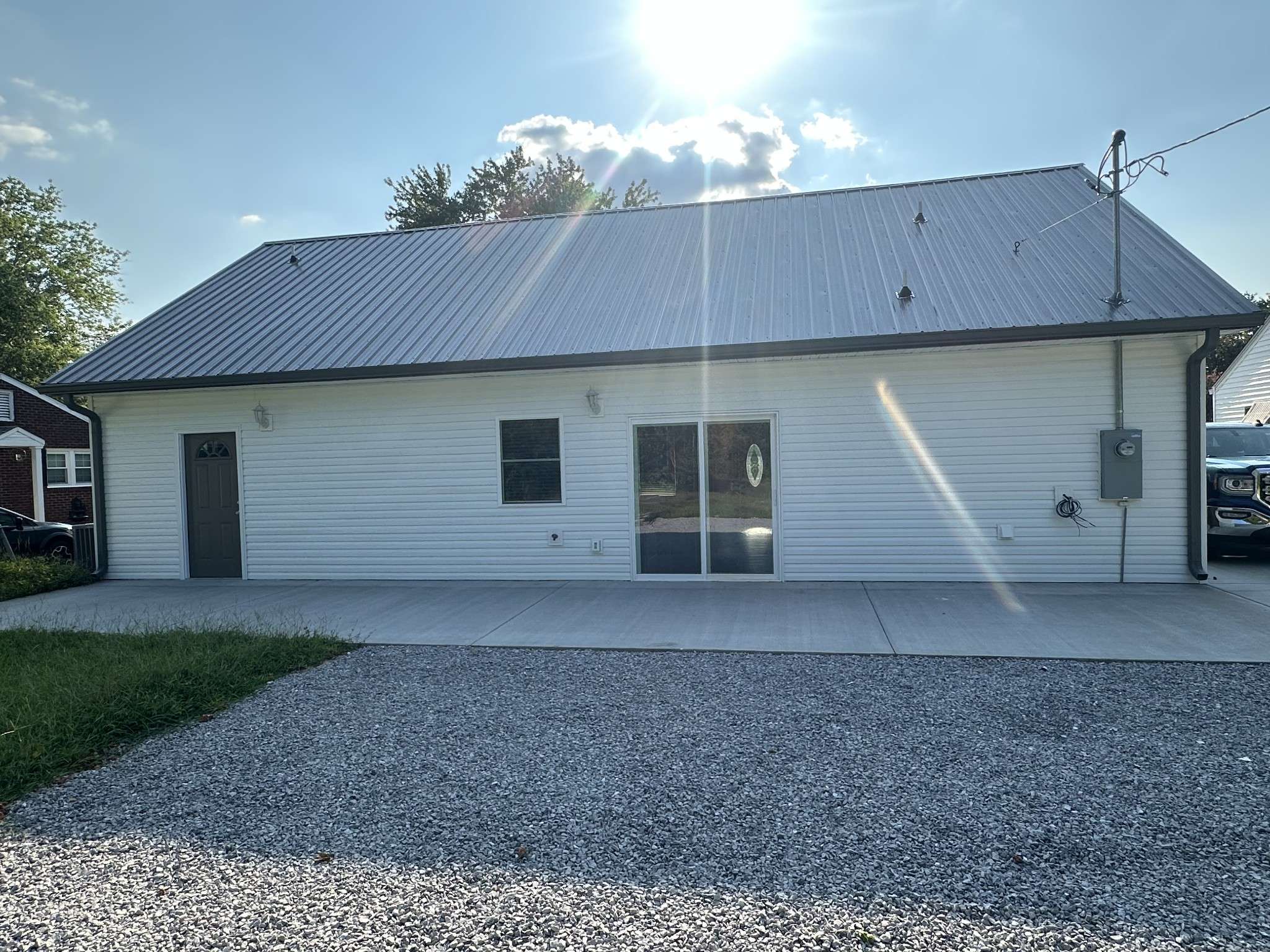 222 E Meadow Cir, Clarksville, TN 37043