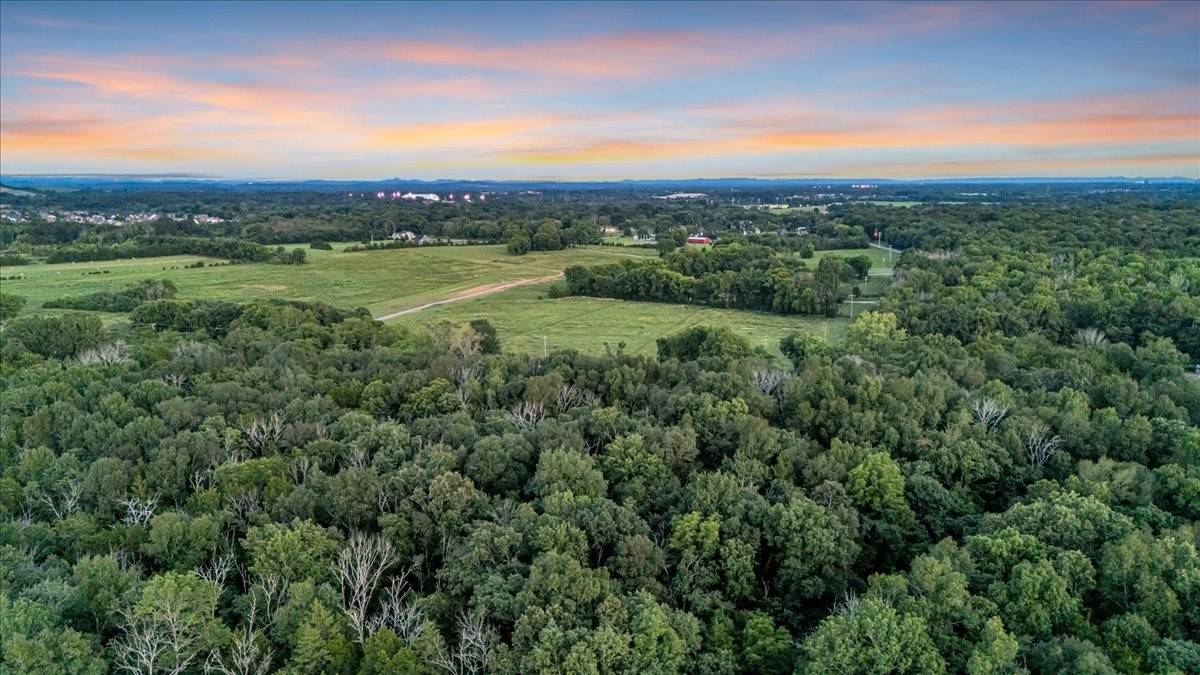 4204 Leanna Rd, Murfreesboro, TN 37129
