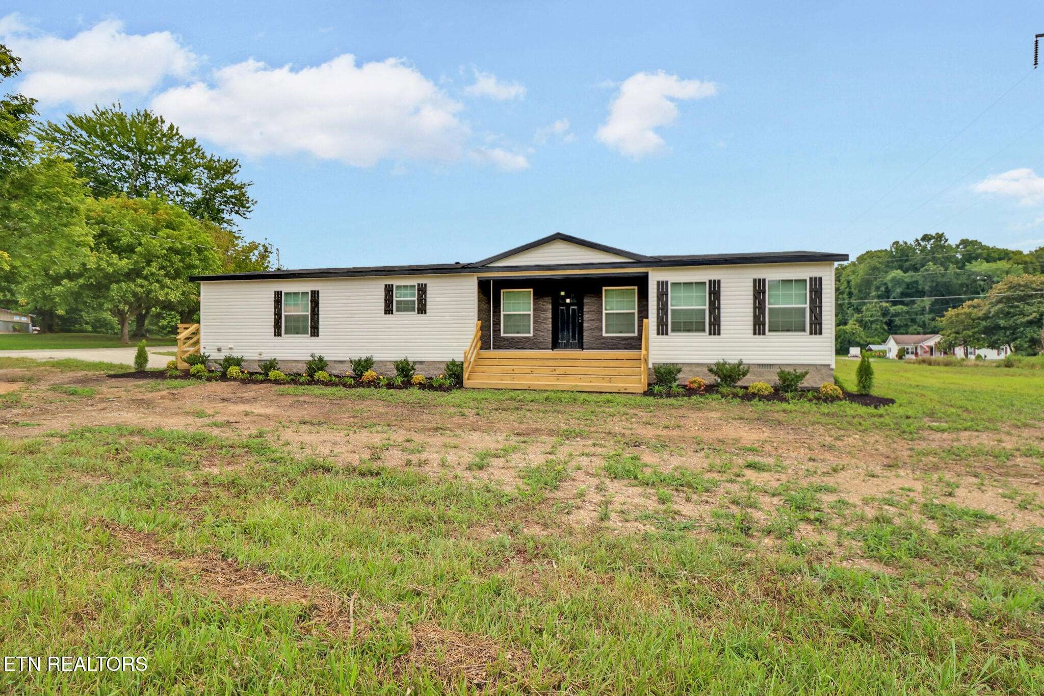 420 Southern Lane, Oneida, TN 37841