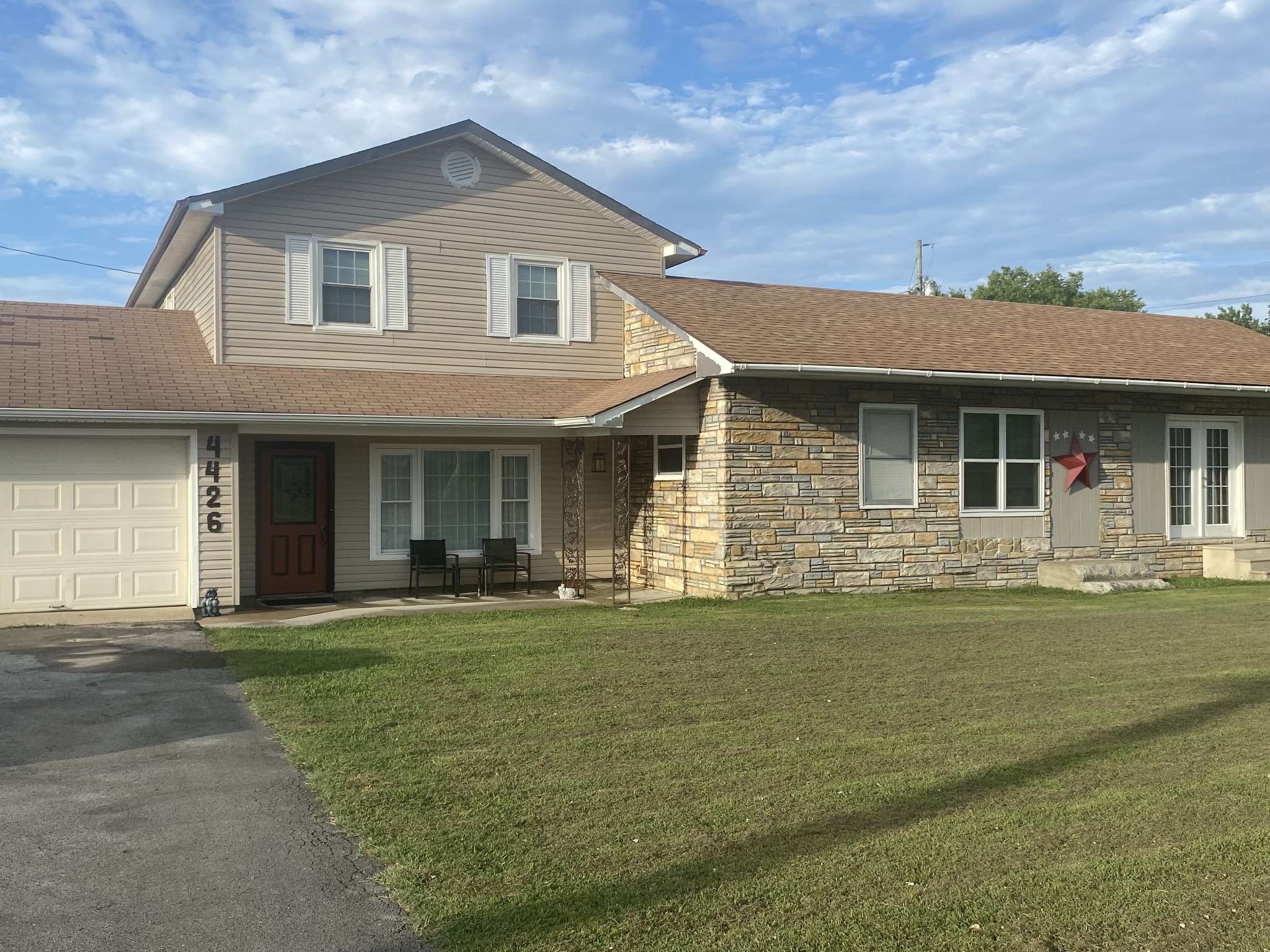 4426 Glasgow Rd, Burkesville, KY 42717