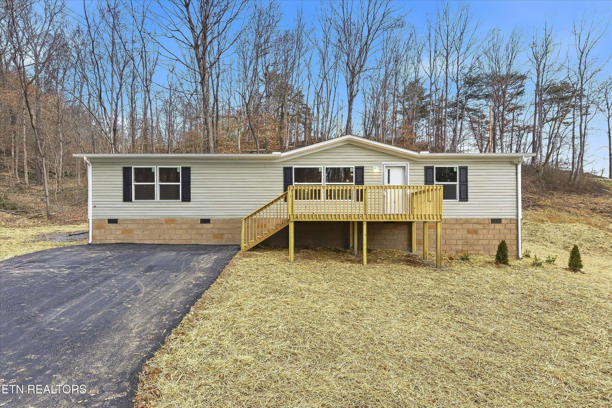 508 Short St, La Follette, TN 37766