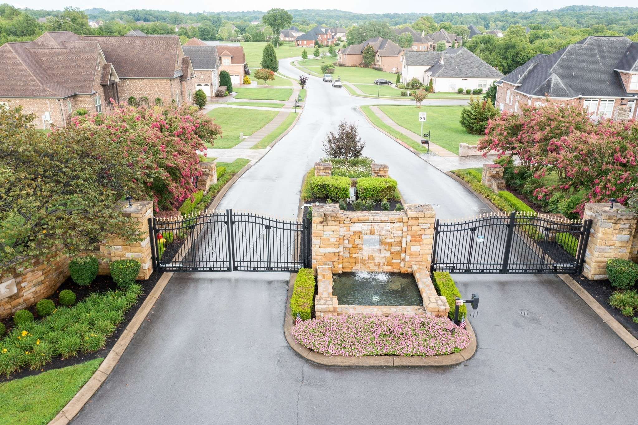 302 Stonebrook Pt, Lebanon, TN 37087