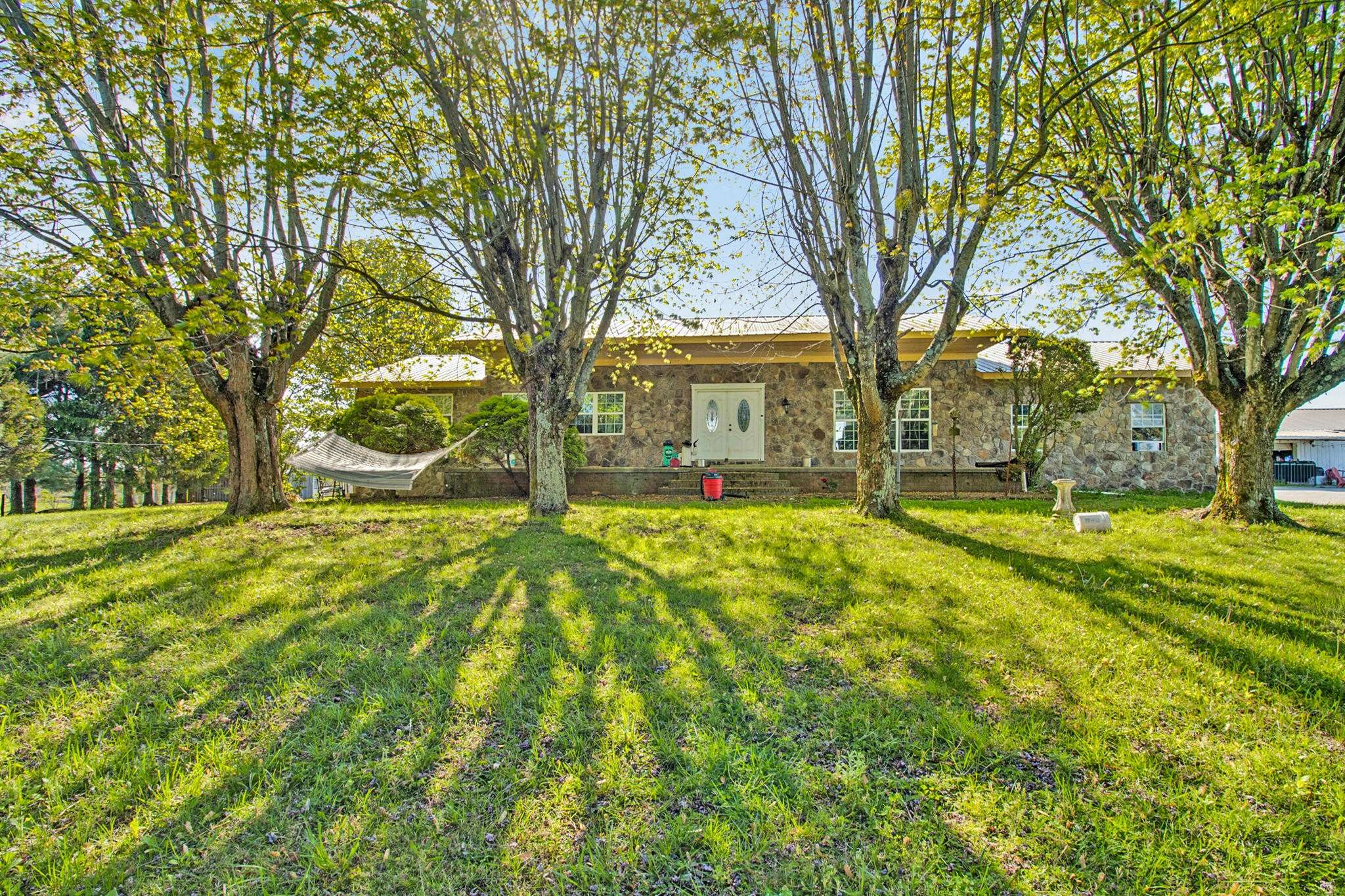 455 Muddy Branch Road, Pikeville, TN 37367