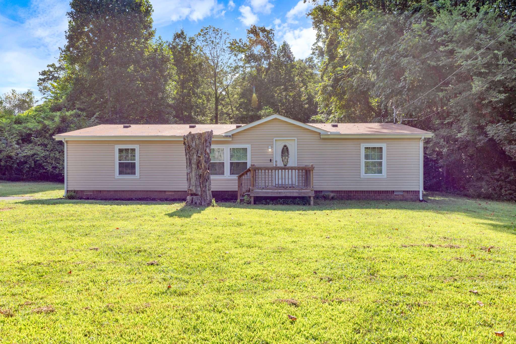 145 Bishop Ln, Burns, TN 37029