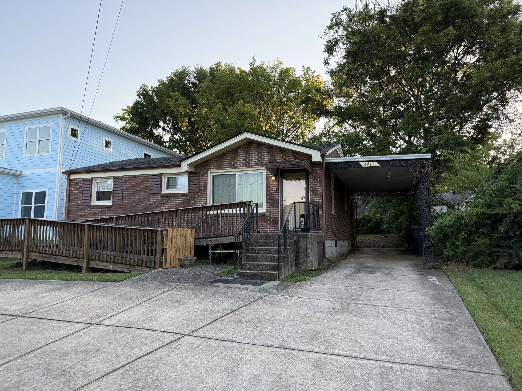 2411 14th Ave #N, Nashville, TN 37208