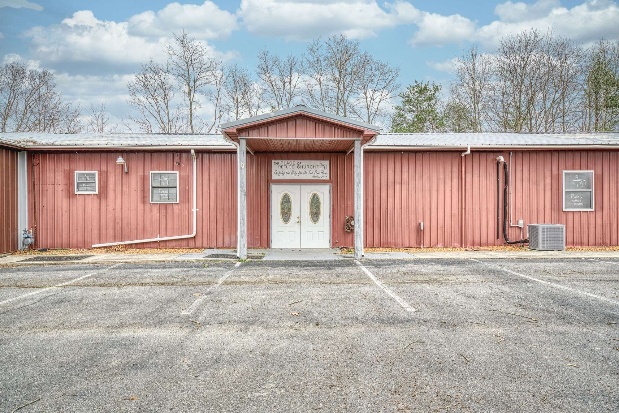 164 Oak Rd, Crossville, TN 38555