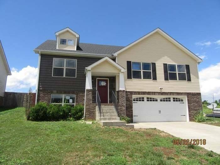 1157 Ishee Dr, Clarksville, TN 37042