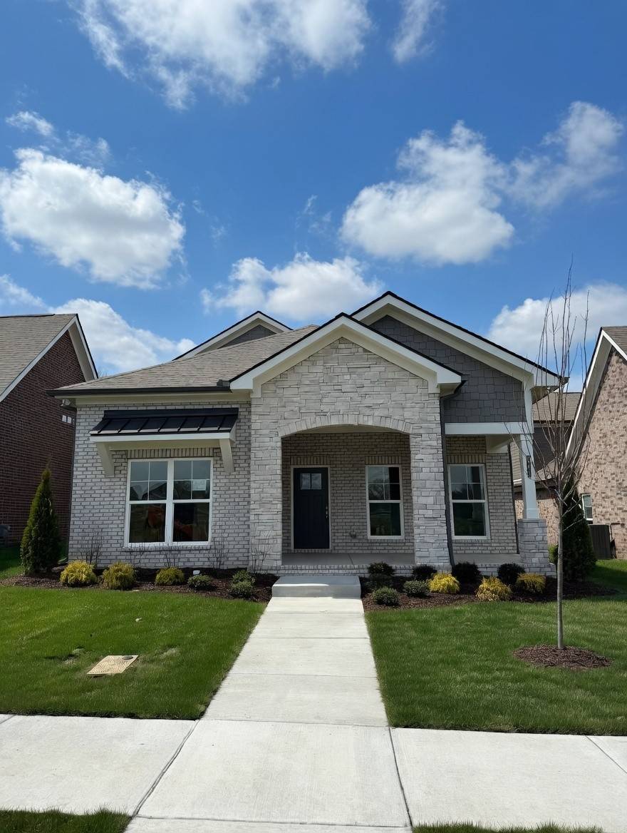 6173 Parkhaven Blvd, Hermitage, TN 37076