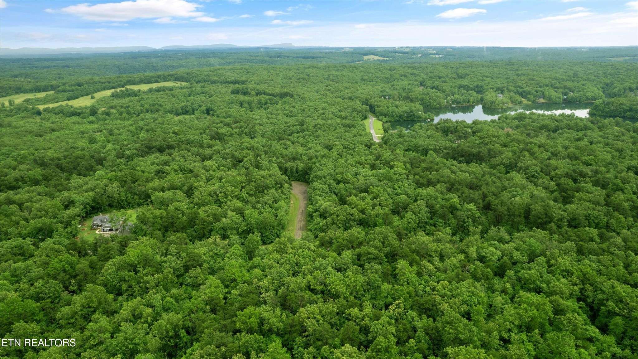 158 Mountain Ash Drive, Monterey, TN 38574