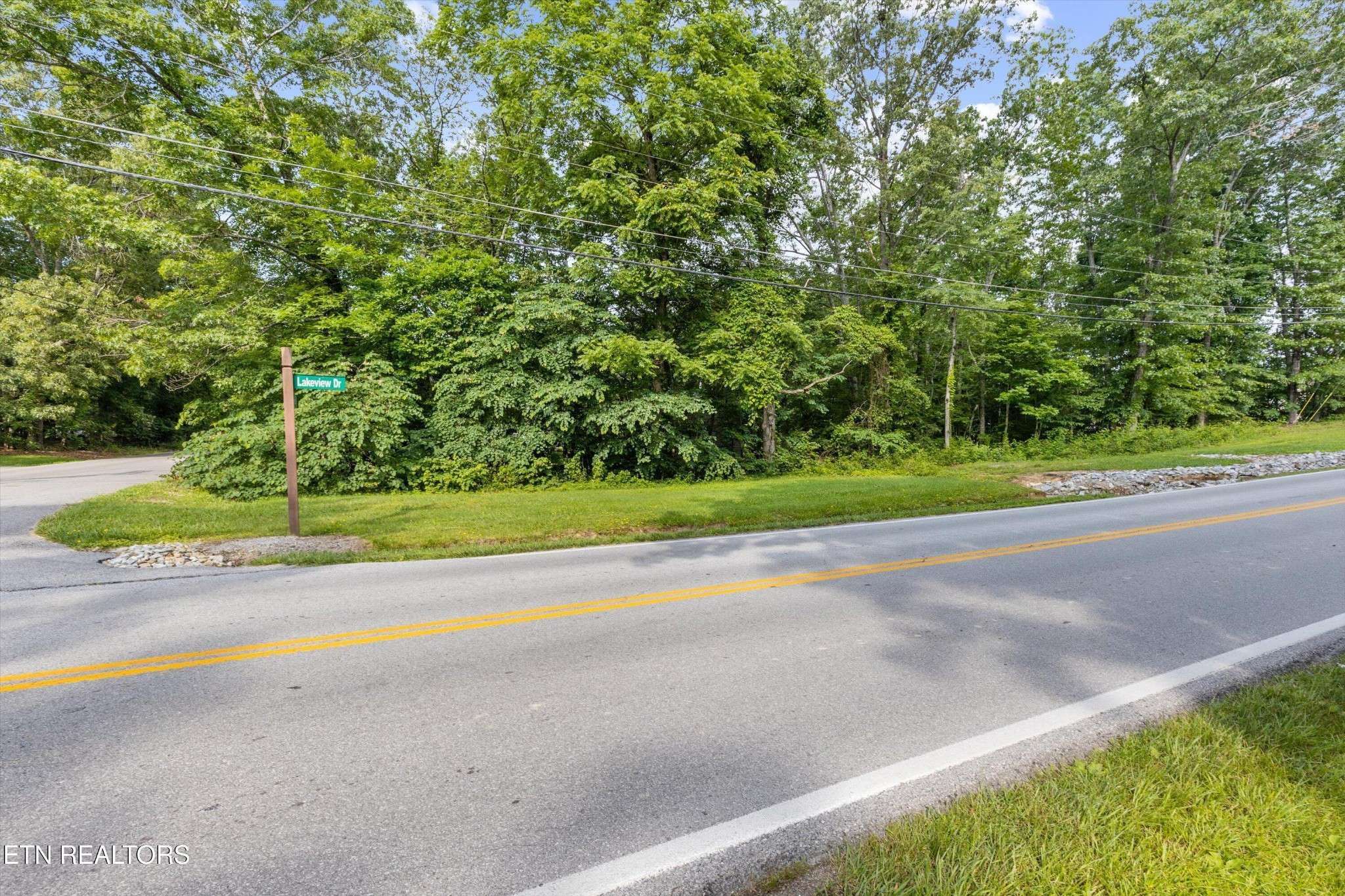 120 Lakeview Drive, Crossville, TN 38558