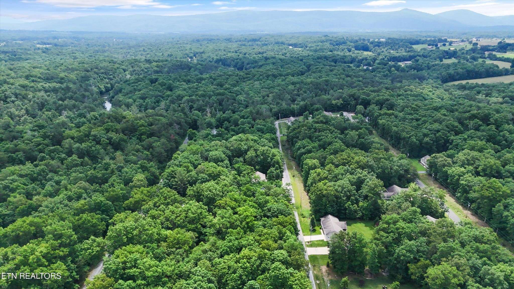 7023 Chief White Eagle Lane, Crossville, TN 38572