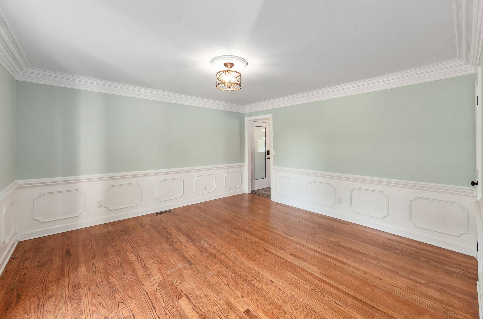 465 Shadow Ridge Dr, Jackson, TN 38305
