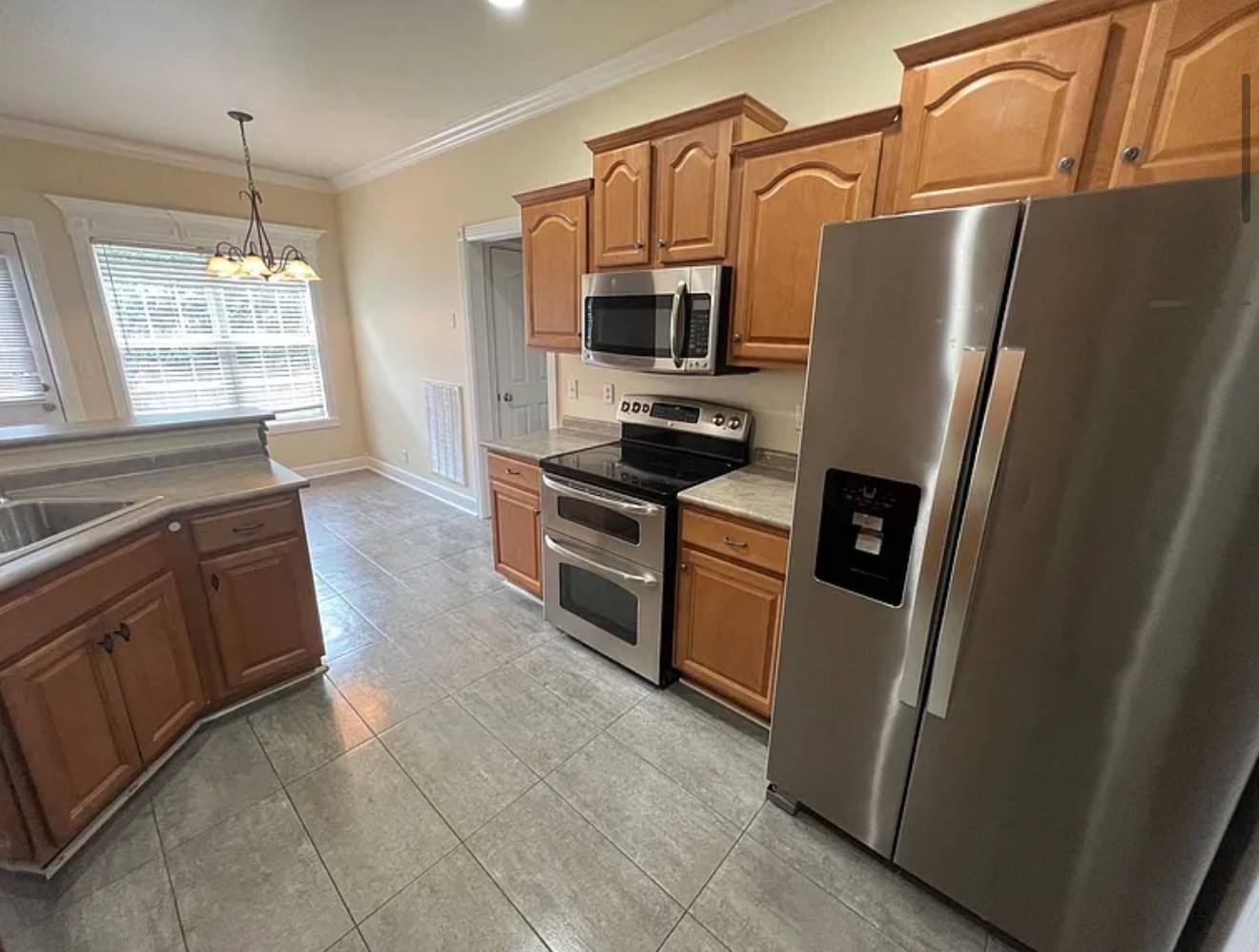 2627 Isaiah Dr, Murfreesboro, TN 37130