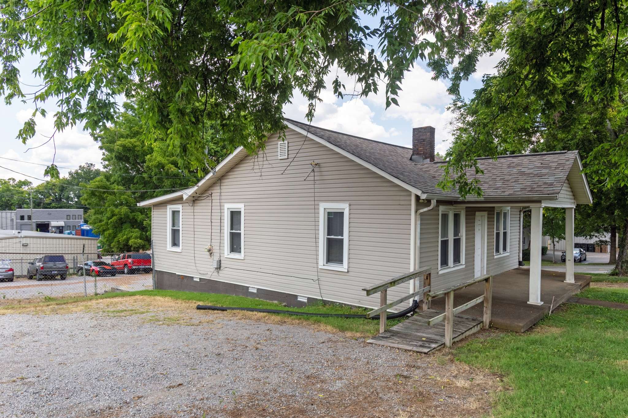 2423 Eugenia Ave, Nashville, TN 37211