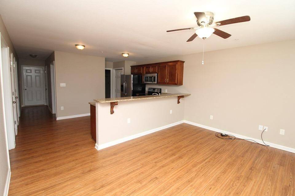 704 Donelson Parkway #D107, Dover, TN 37058