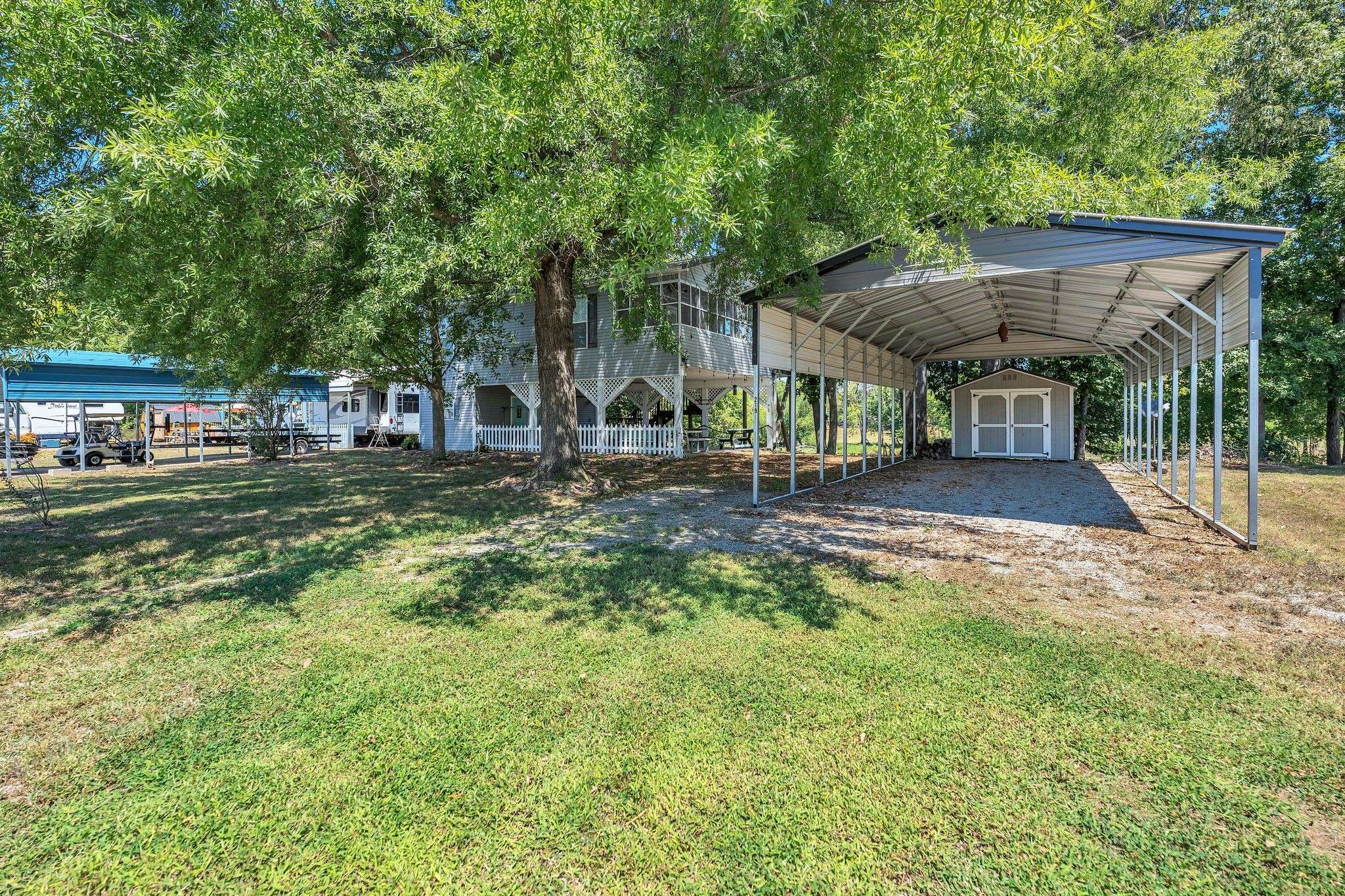 219 Beechview Dr, Clifton, TN 38425