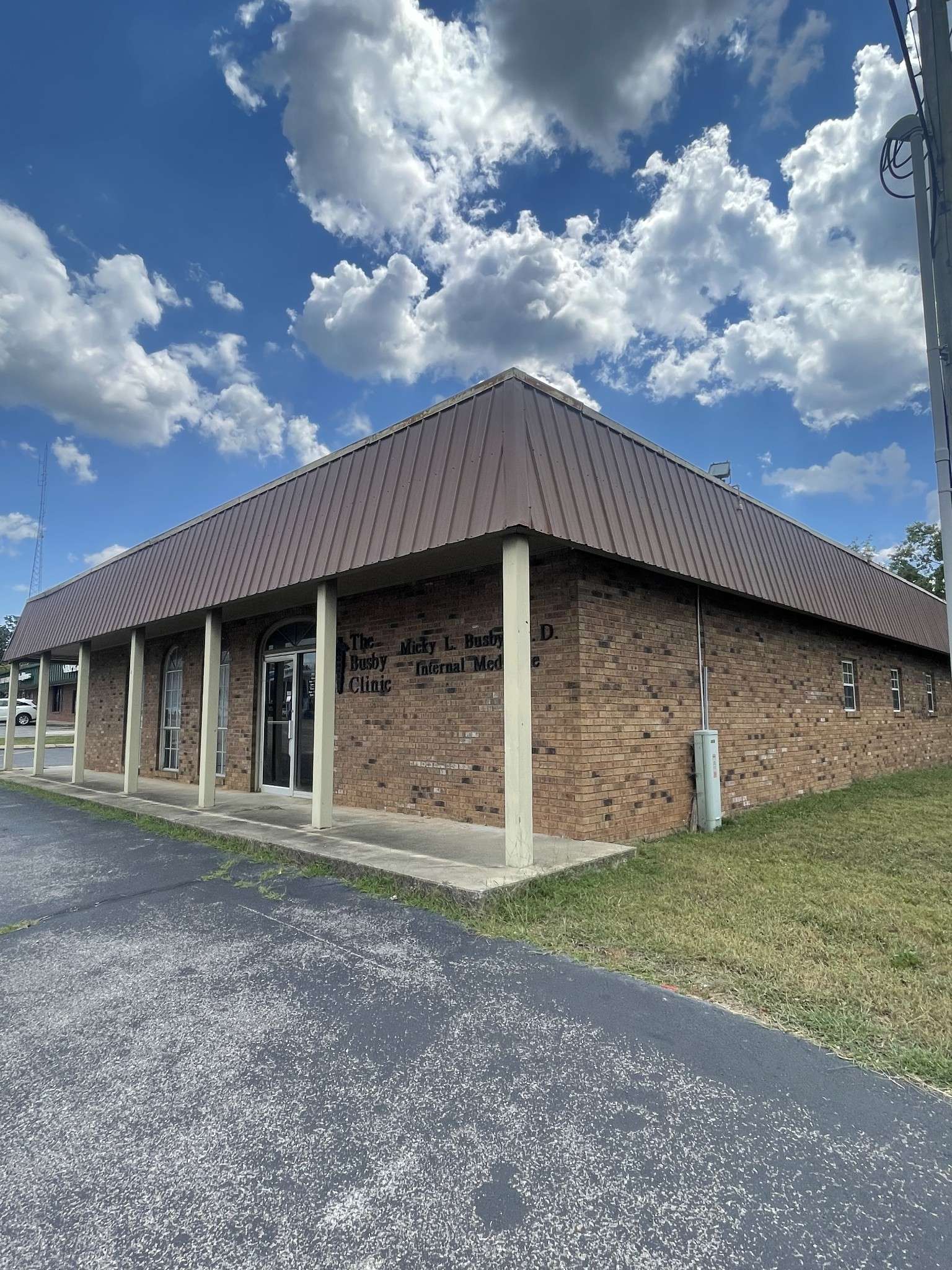 317 W Gaines St #W, Lawrenceburg, TN 38464