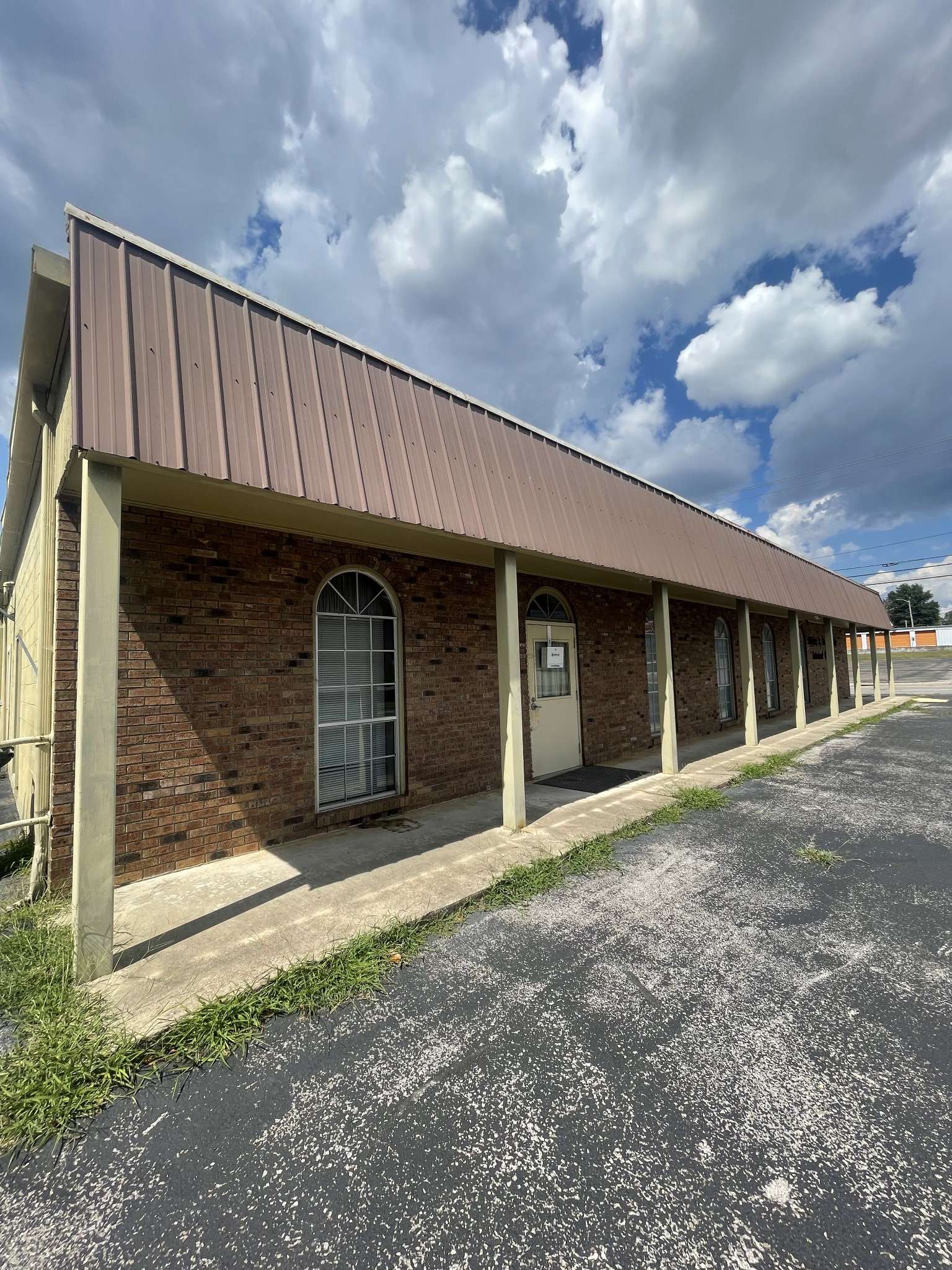 317 W Gaines St #W, Lawrenceburg, TN 38464
