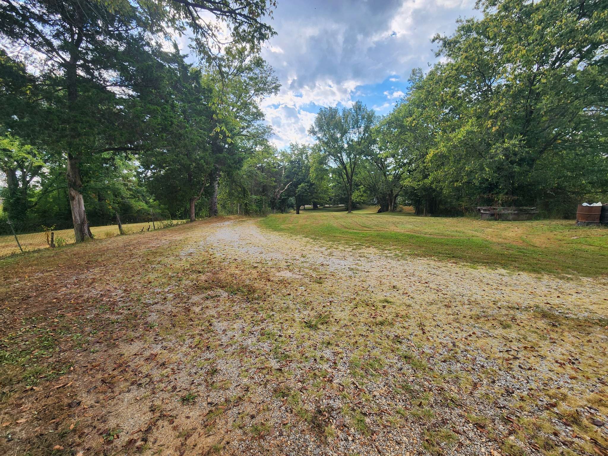 6670 Newstead Rd, Hopkinsville, KY 42240