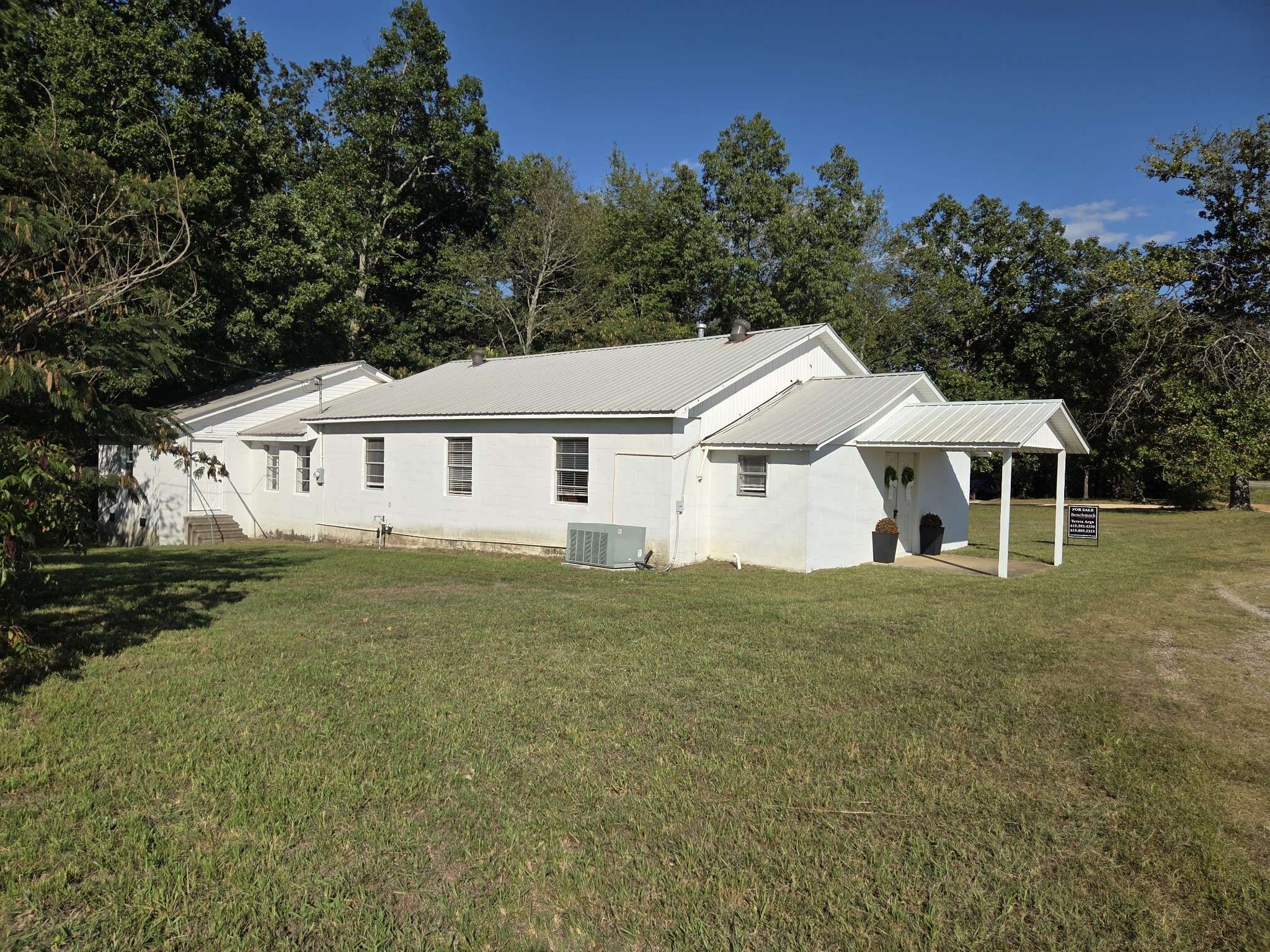 1540 Linden Hwy, Hohenwald, TN 38462