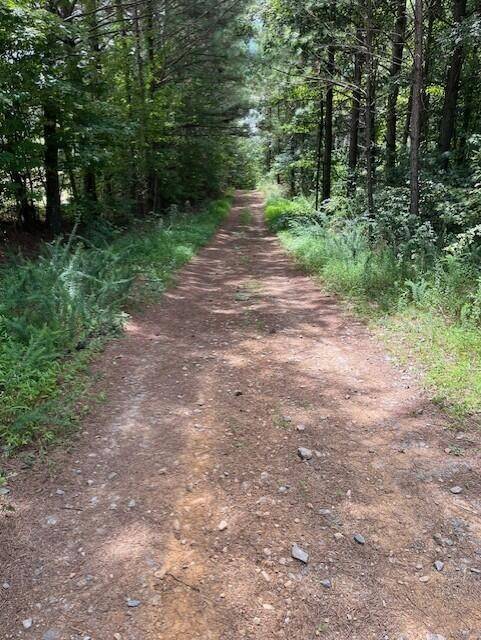 123 Retro Hughes Road, Graysville, TN 37338