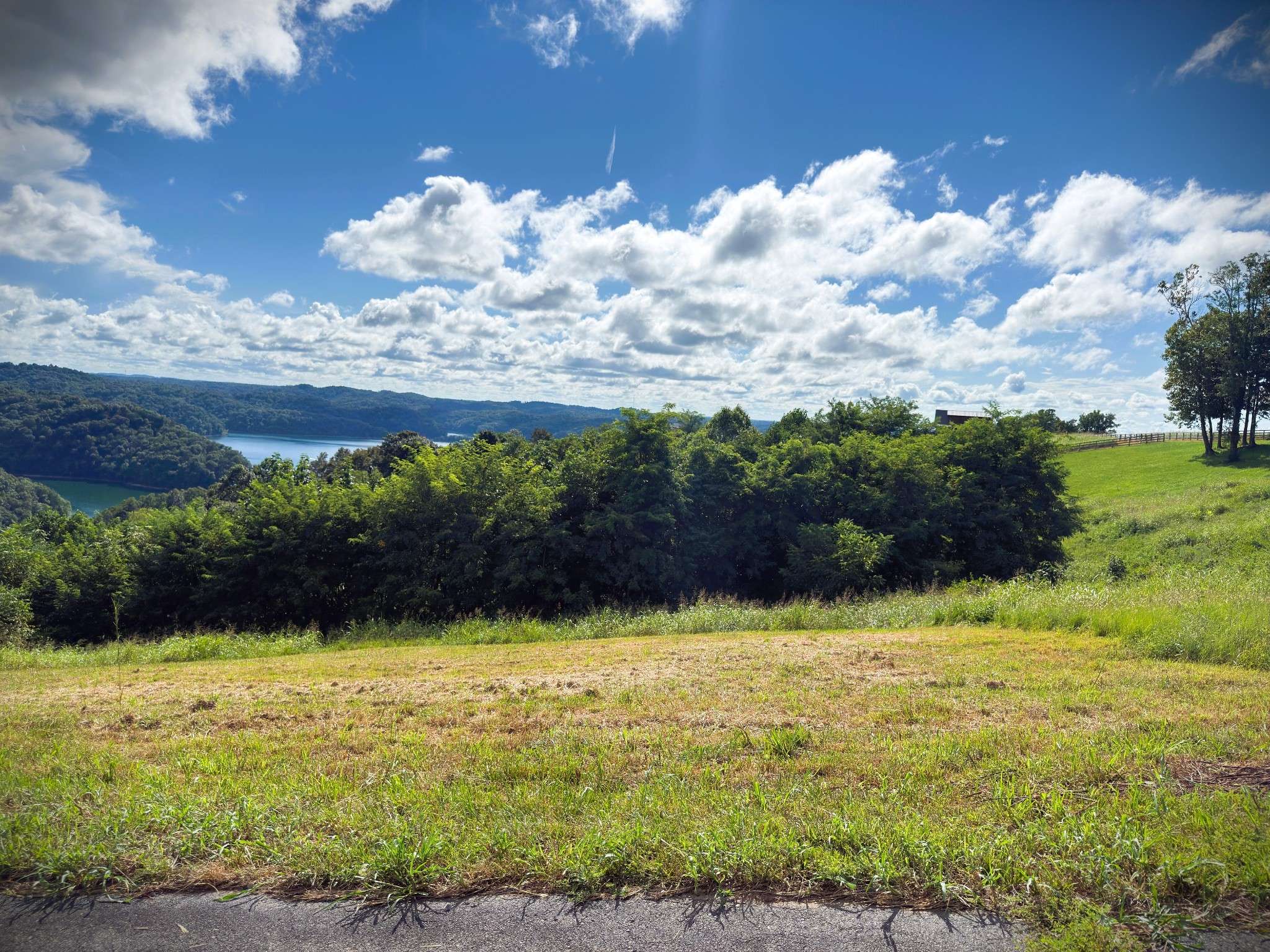 30B Bass Rd, Hilham, TN 38568