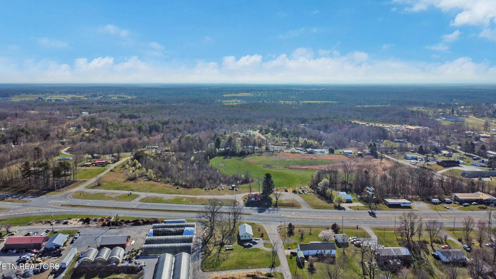 2172 S York Hwy, Jamestown, TN 38556
