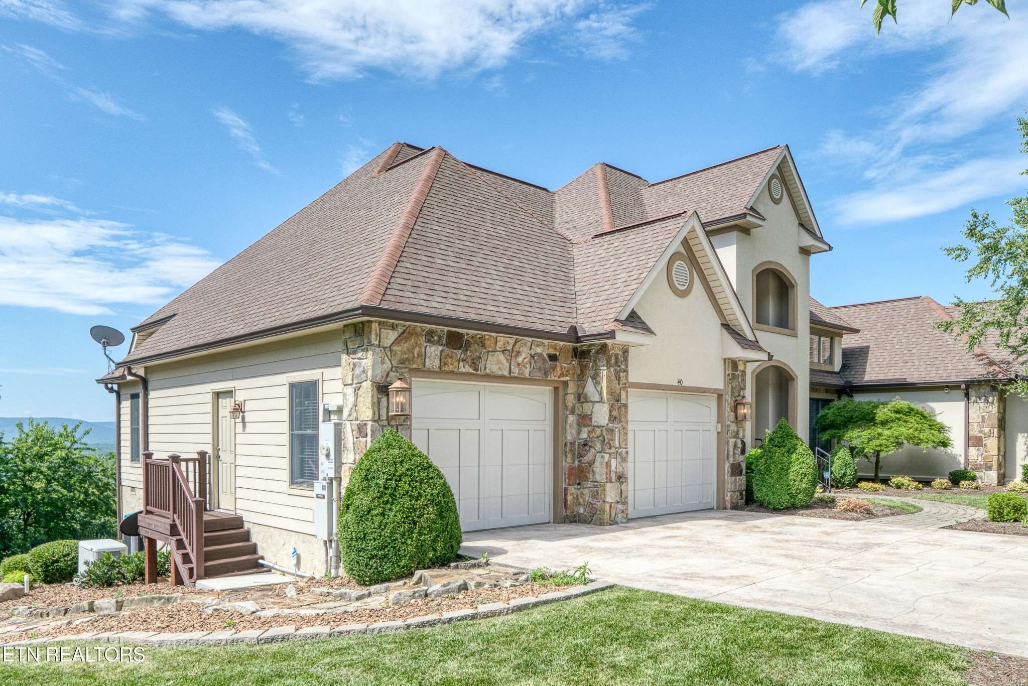 40 Bluff View Terrace, Crossville, TN 38558
