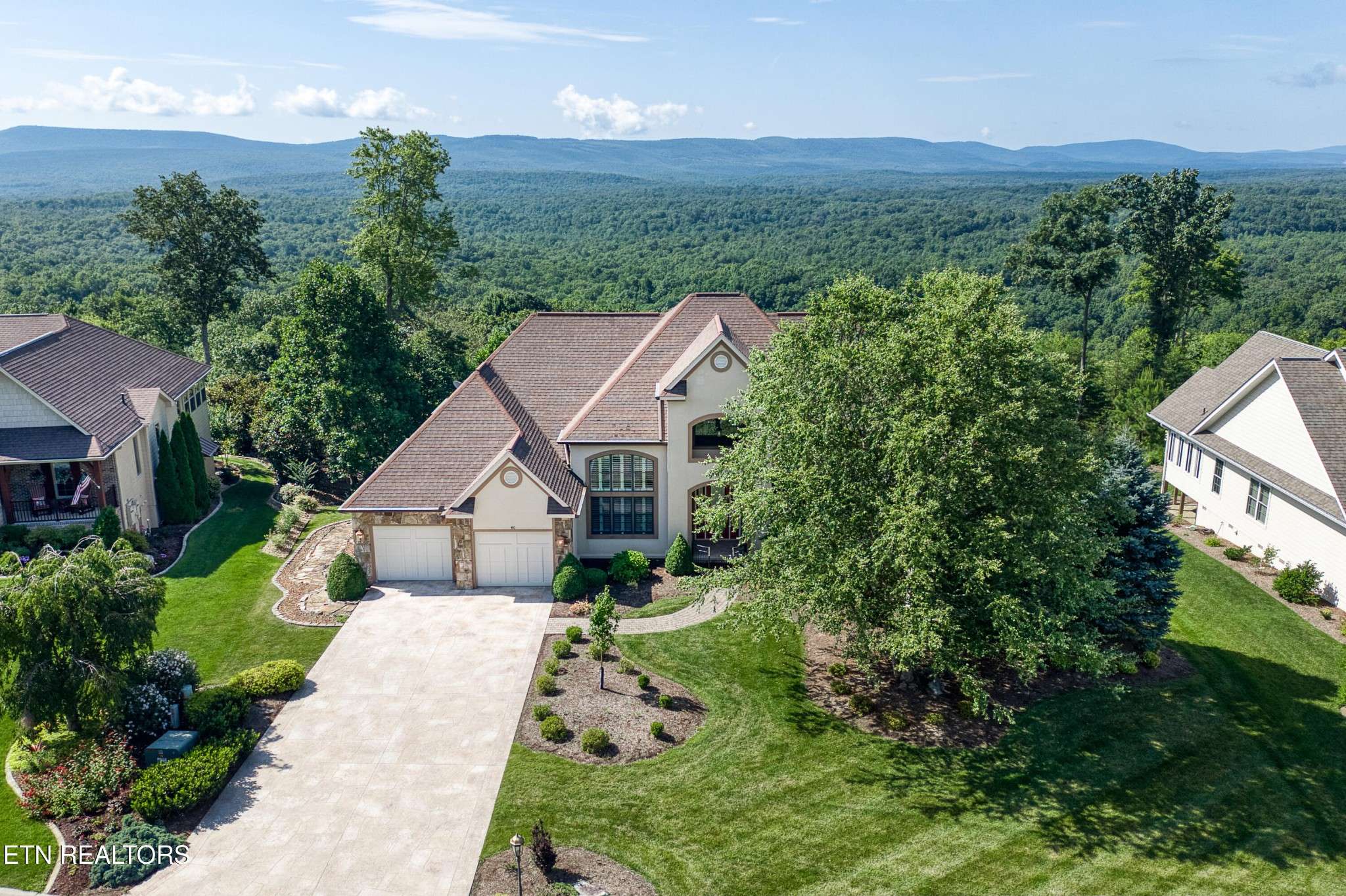 40 Bluff View Terrace, Crossville, TN 38558