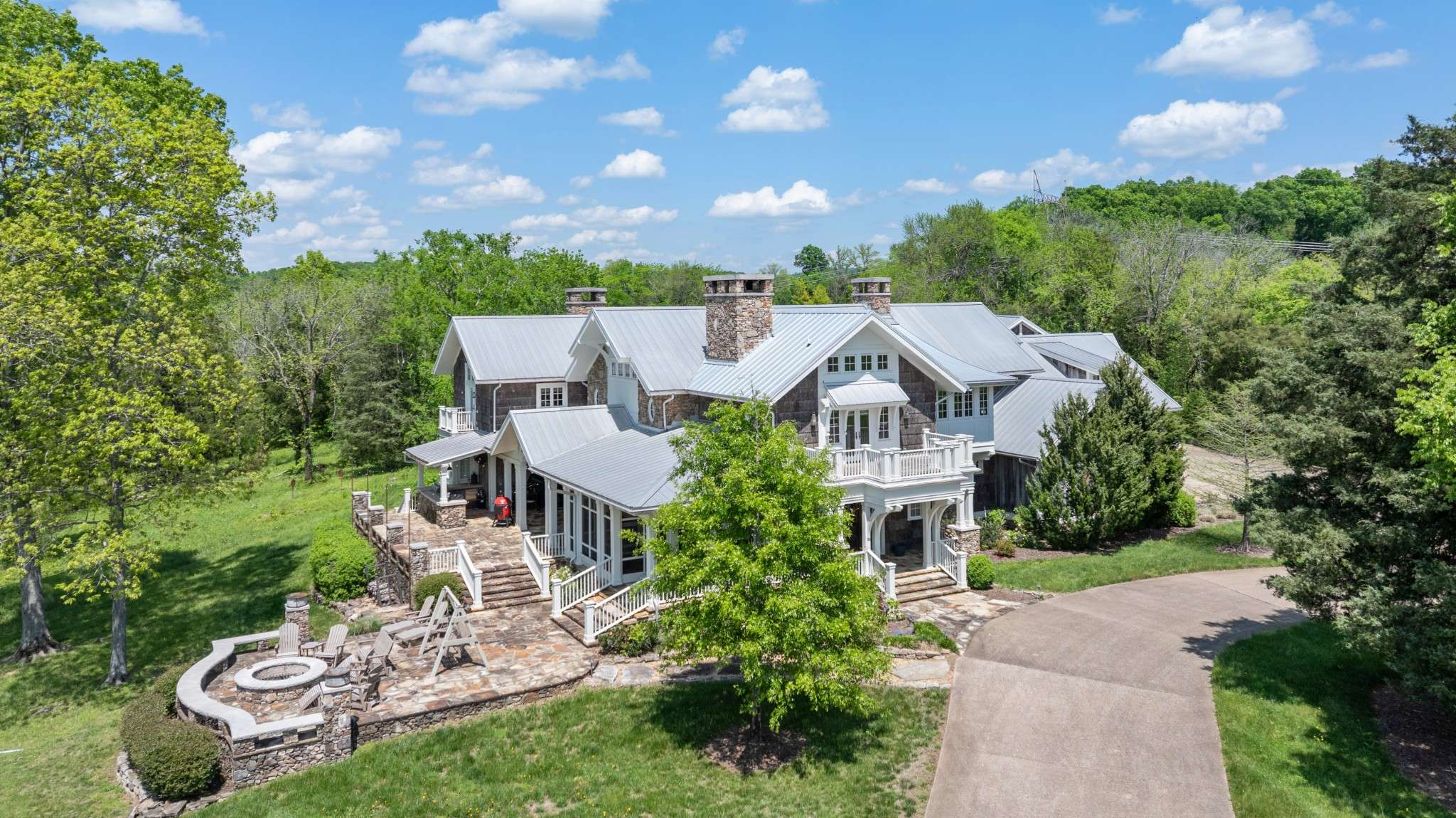 605 Red Oak Rd, Petersburg, TN 37144