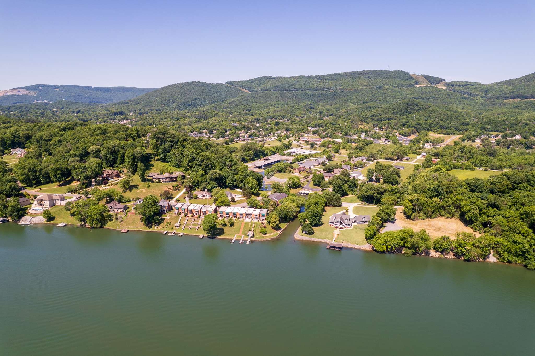 3237 Waterfront Dr, Chattanooga, TN 37419