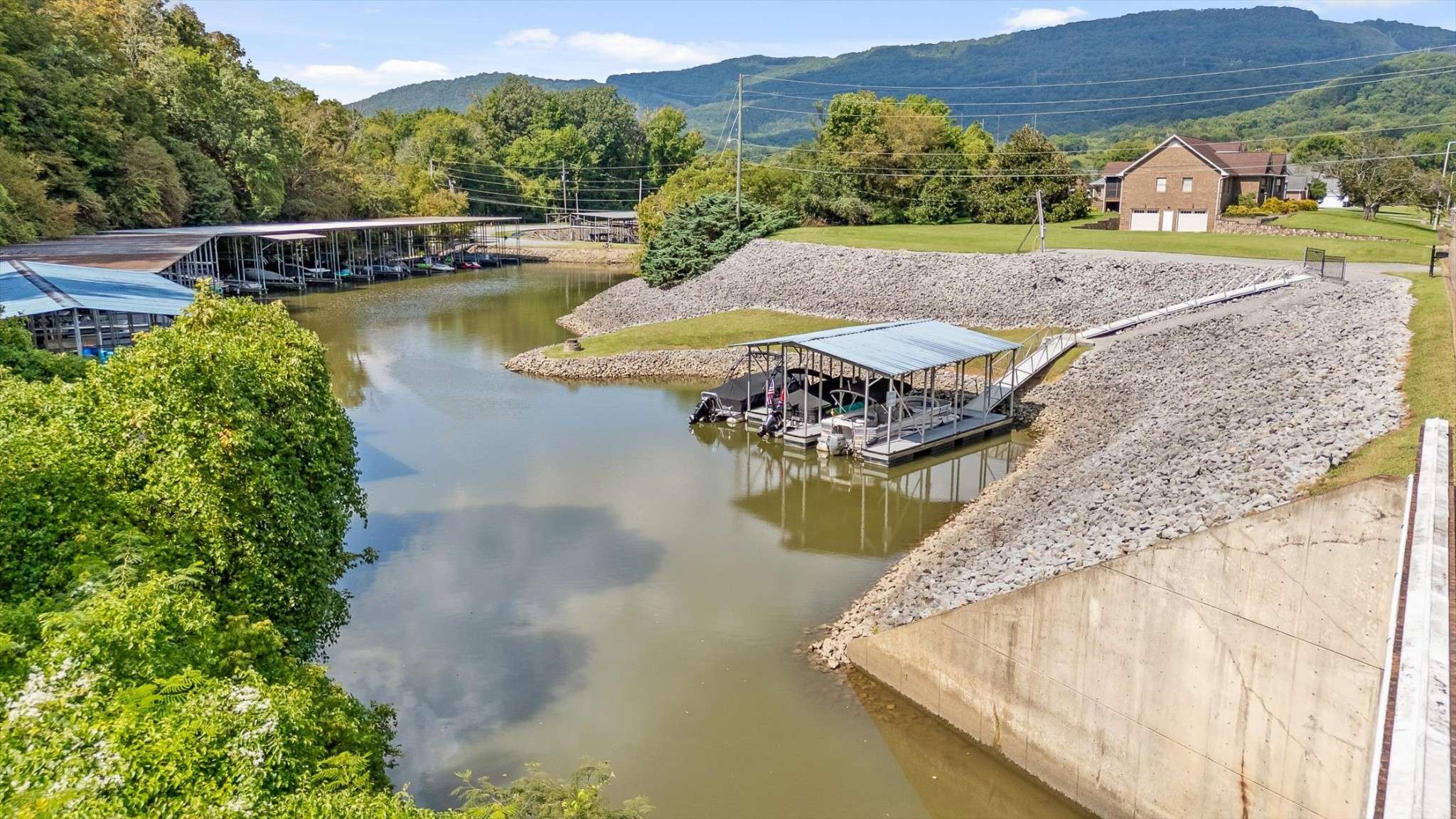 3237 Waterfront Dr, Chattanooga, TN 37419