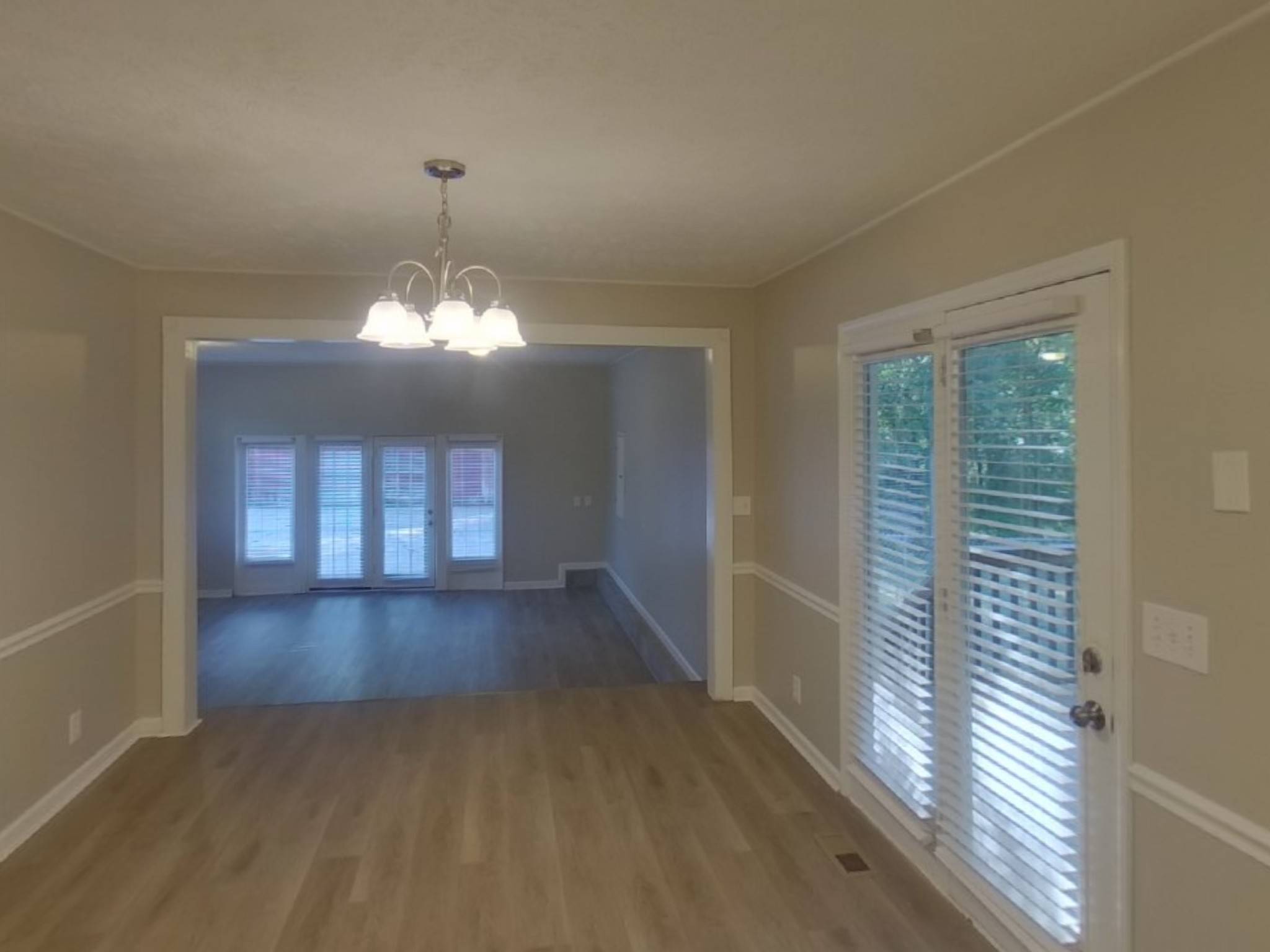 1918 Cross Creek Dr, Murfreesboro, TN 37127