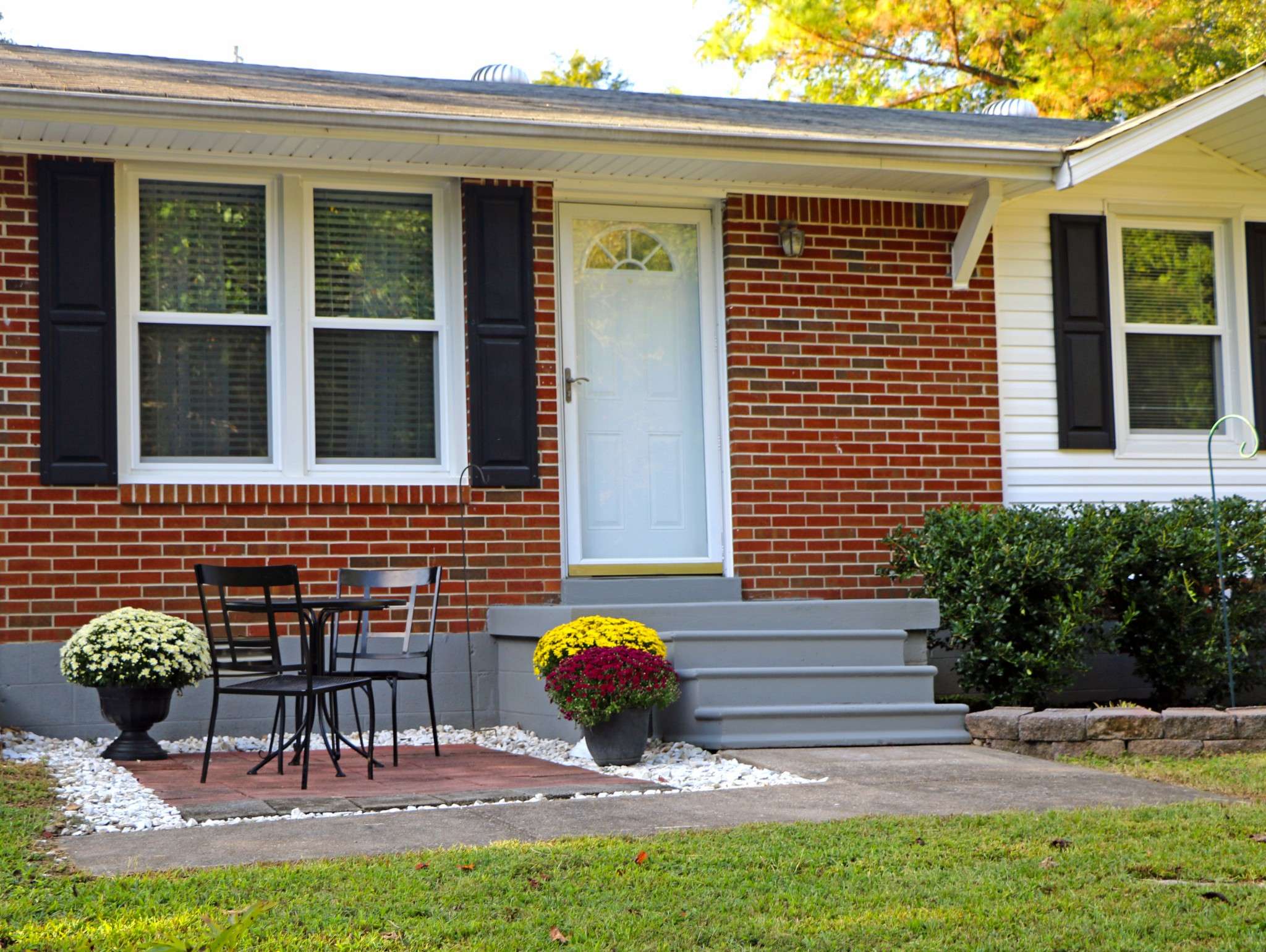 241 Castle Ln, Dover, TN 37058