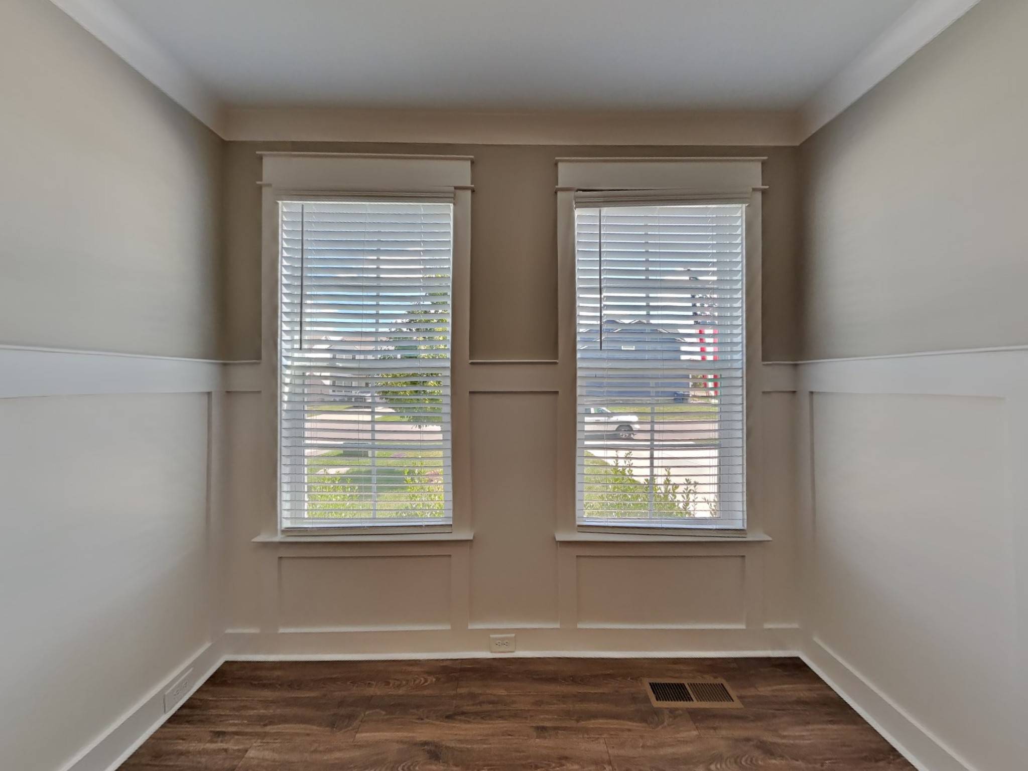 1406 Cotillion Dr, Murfreesboro, TN 37128