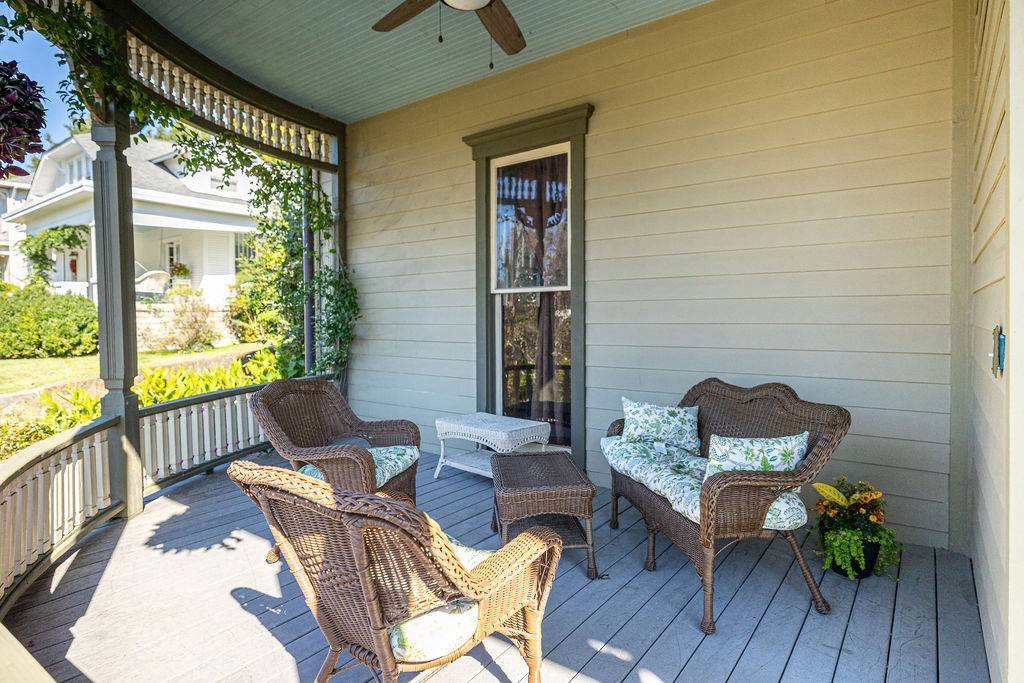 318 W Jefferson St, Pulaski, TN 38478