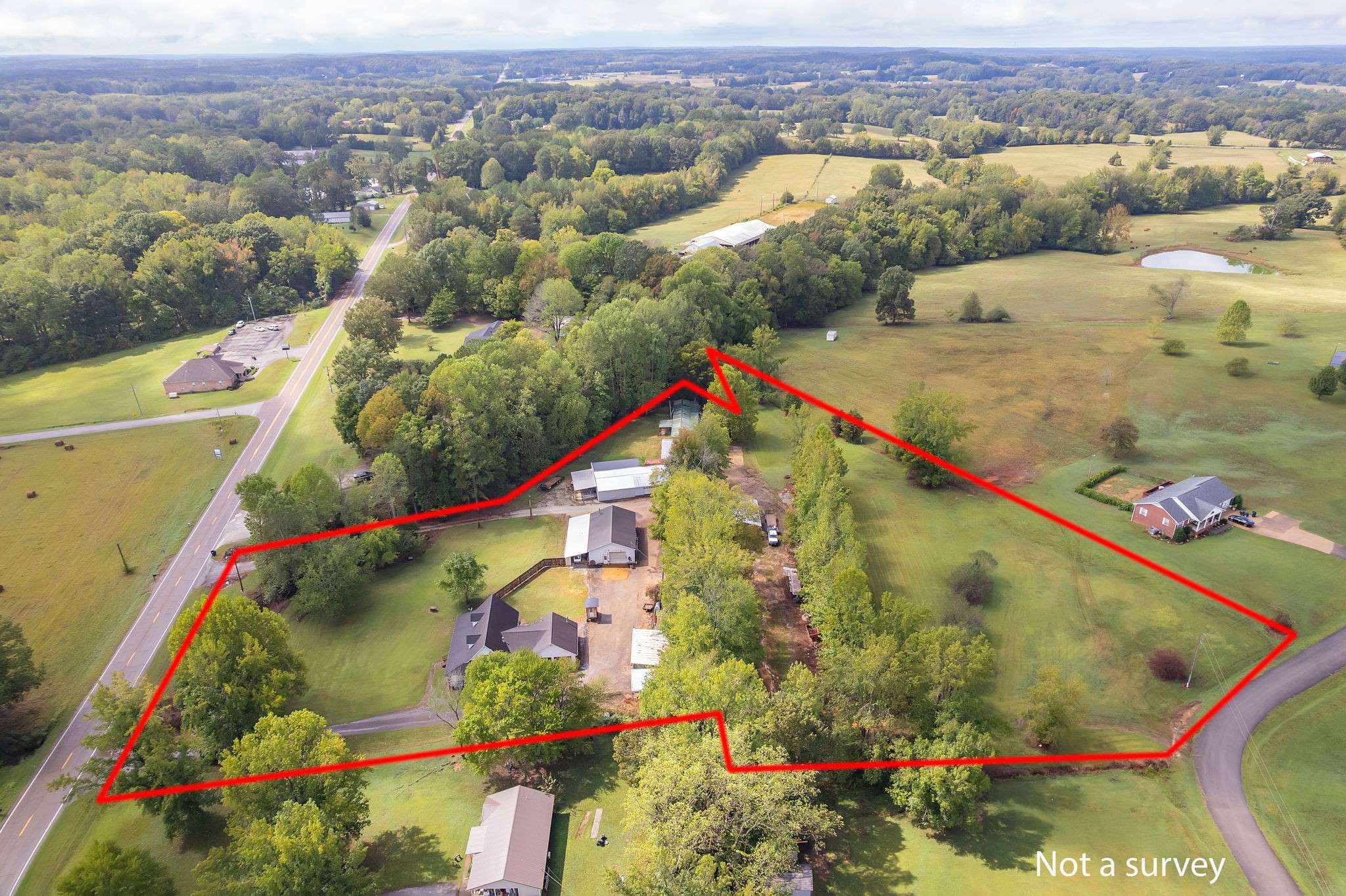 9475 Highway 100, Scotts Hill, TN 38374