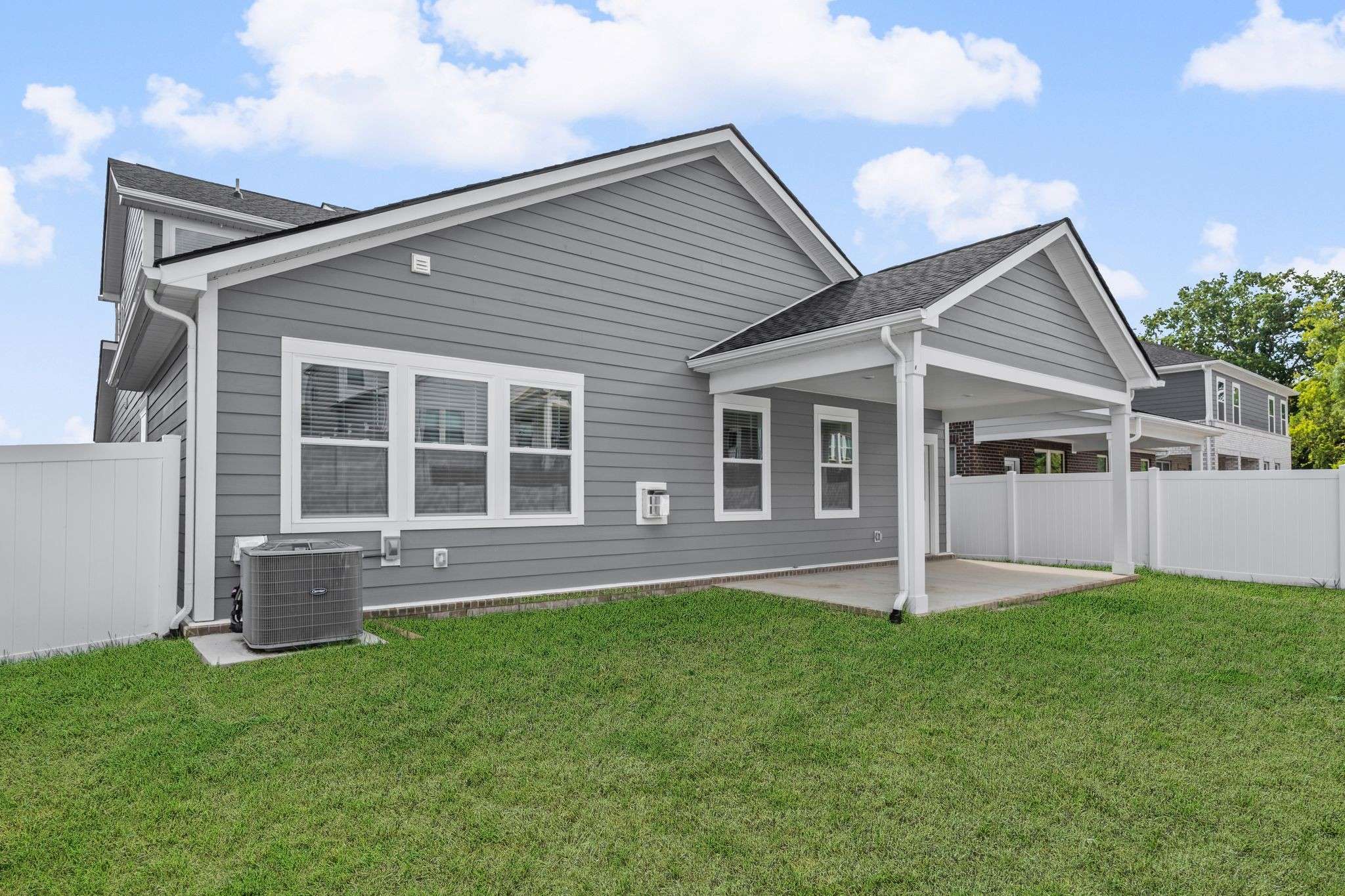 609 Seuss Way, Hendersonville, TN 37075
