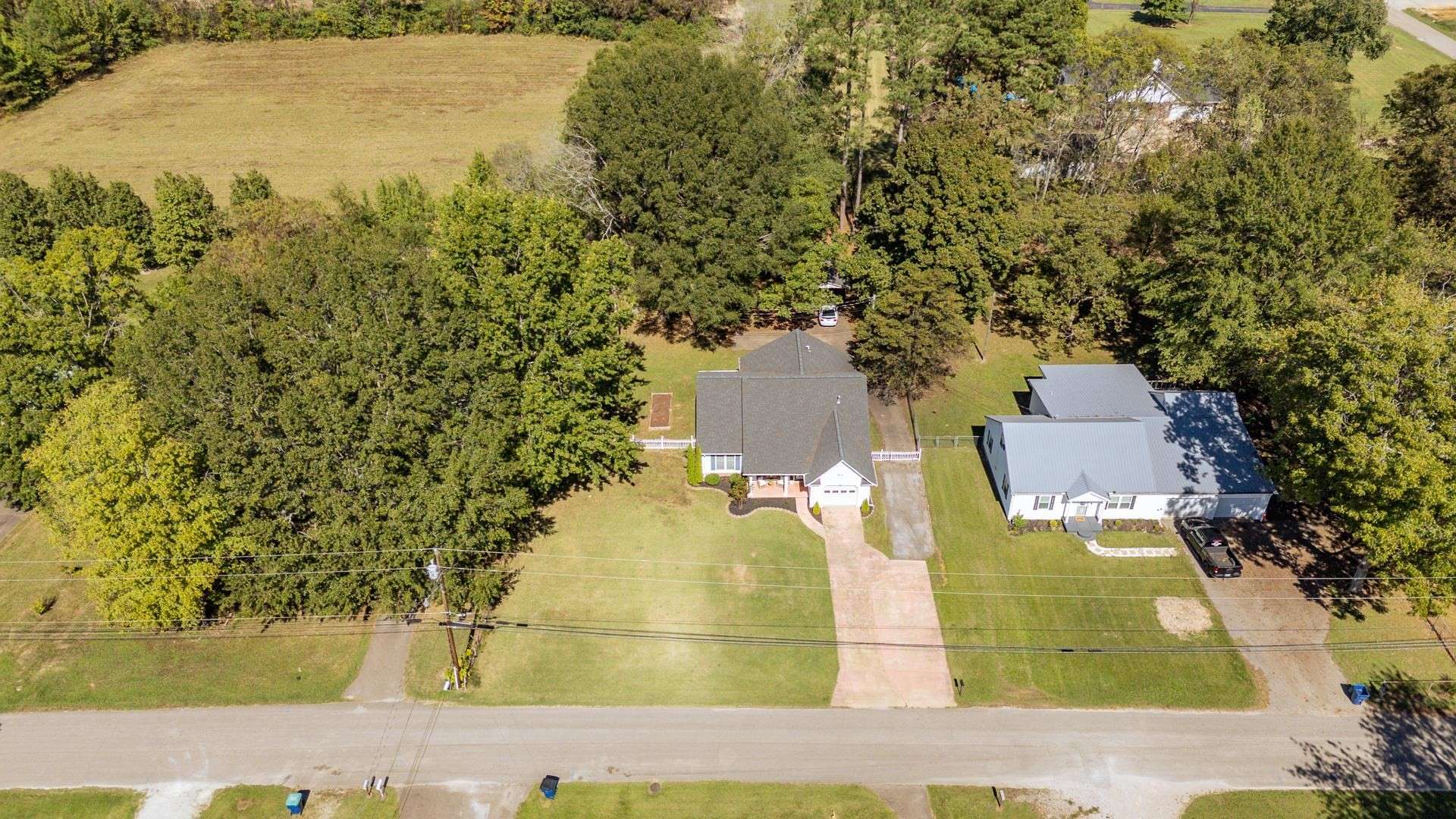 224 WILLOW DR, Adamsville, TN 38310