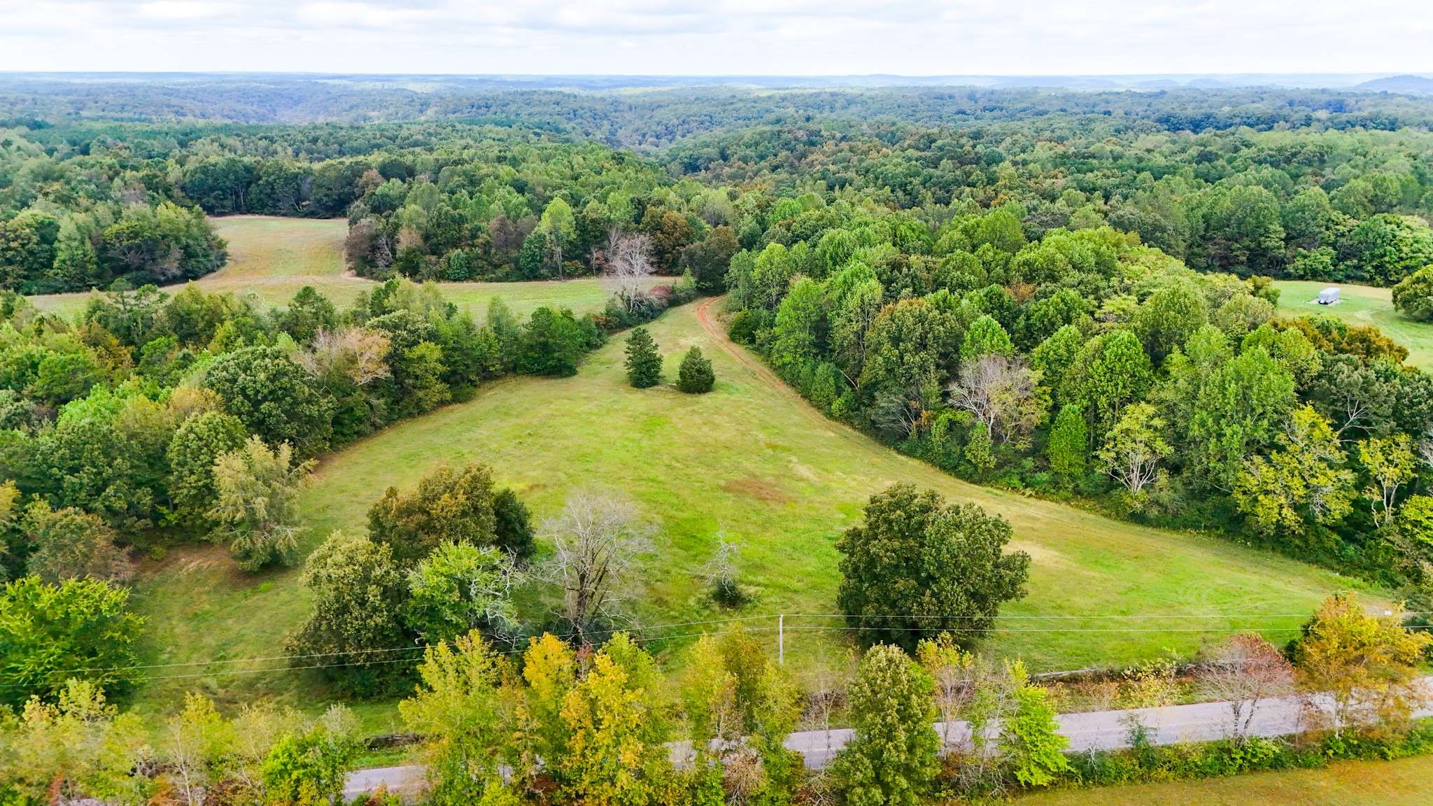 9062 Dry Creek Rd, Mount Pleasant, TN 38474