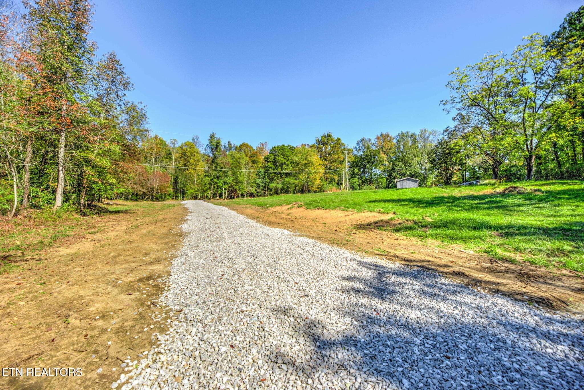 1446 Cove Lane, Oliver Springs, TN 37840