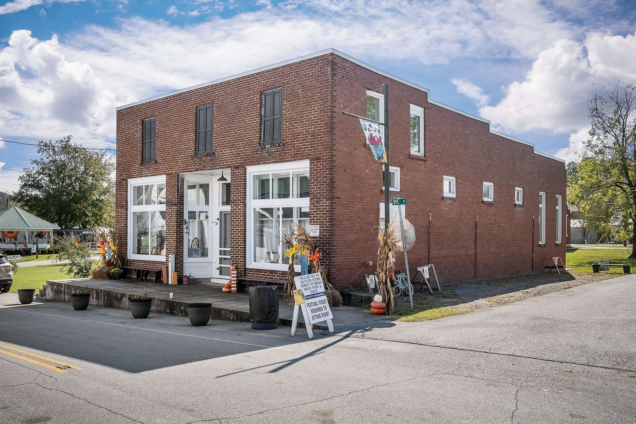 164 Clover St, Granville, TN 38564