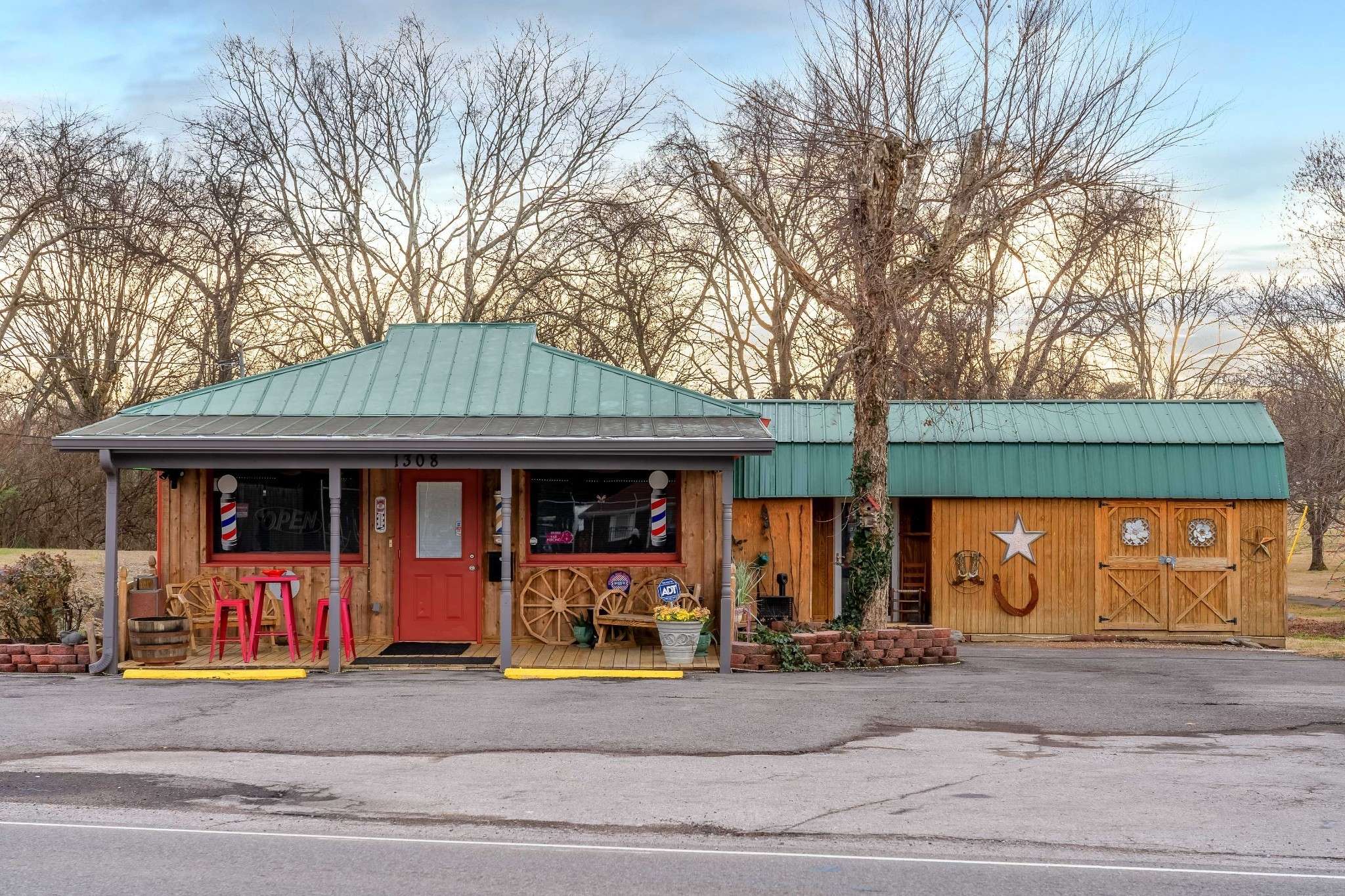 1308 Neelys Bend Rd, Madison, TN 37115