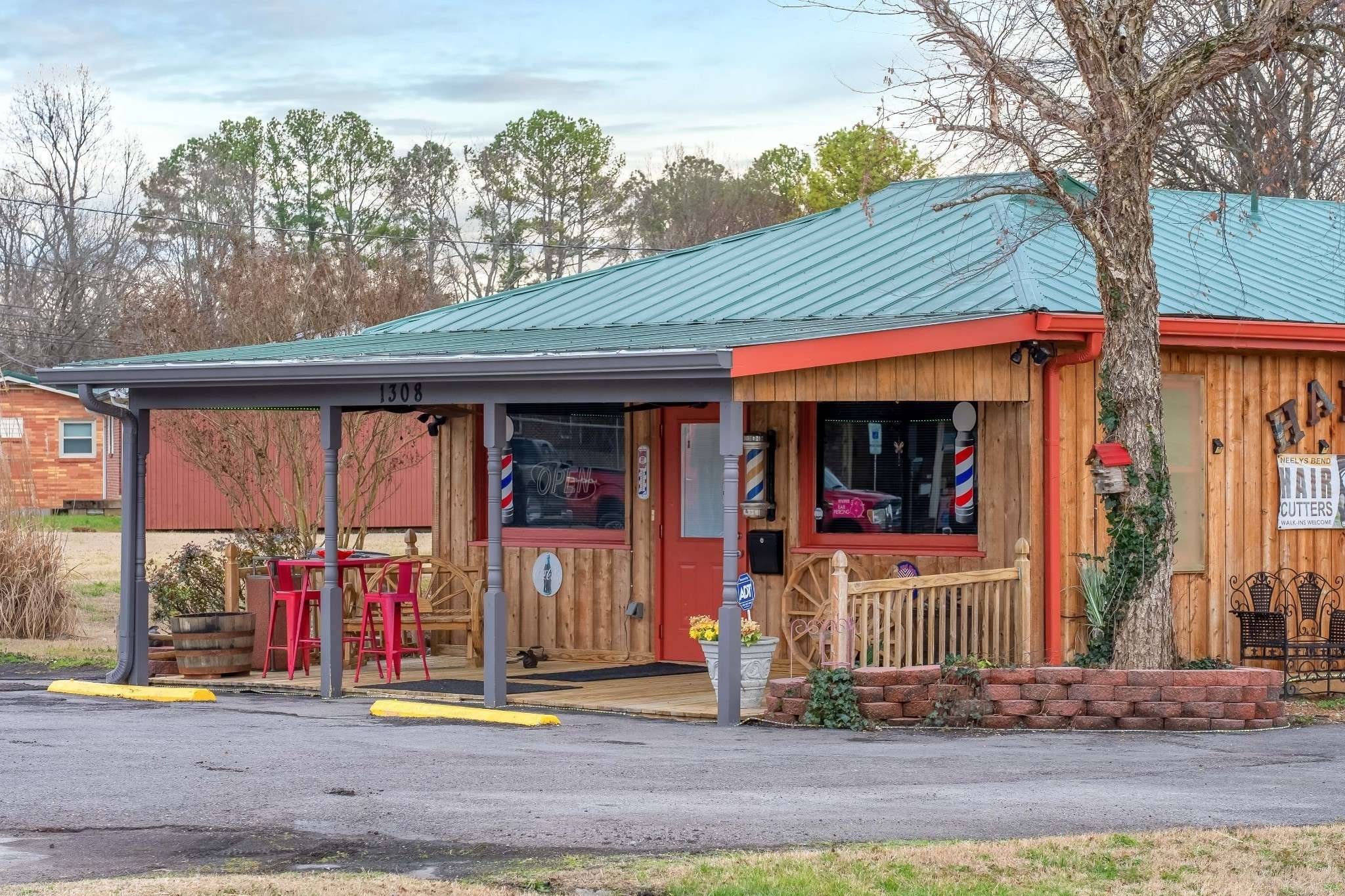 1308 Neelys Bend Rd, Madison, TN 37115