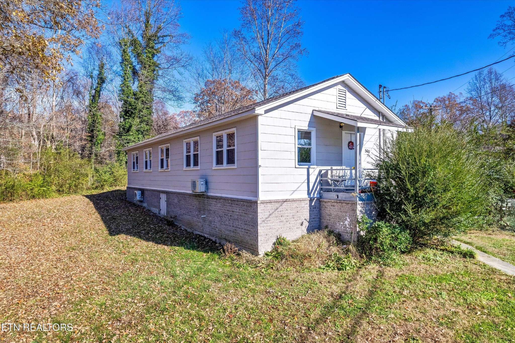 558560 W Outer Drive, Oak Ridge, TN 37830